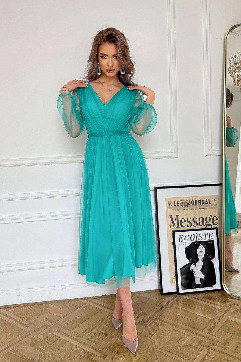 Kleid aus glitzernden Stoff