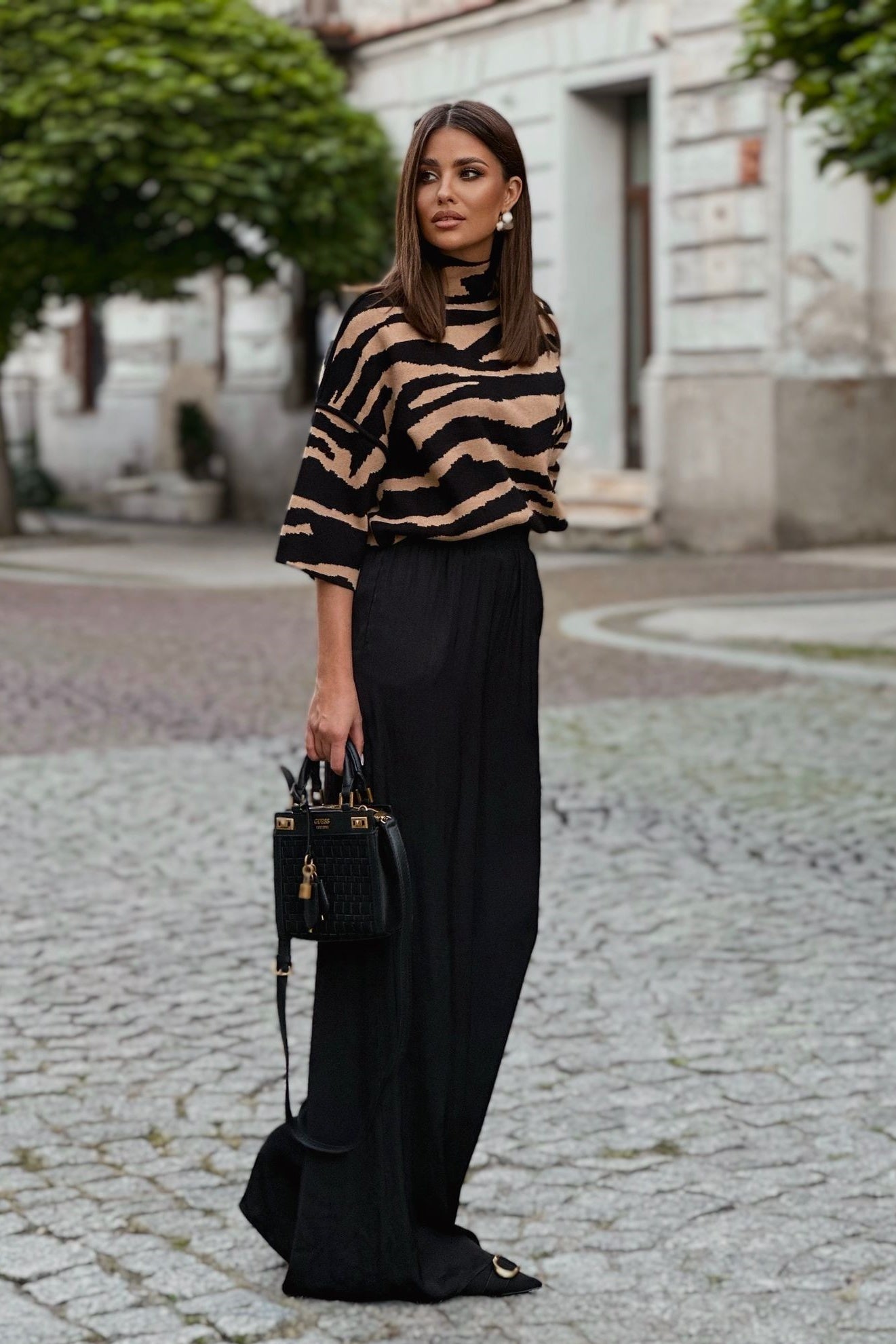 Pullover mit kurzen Ärmeln - beige- Zebra