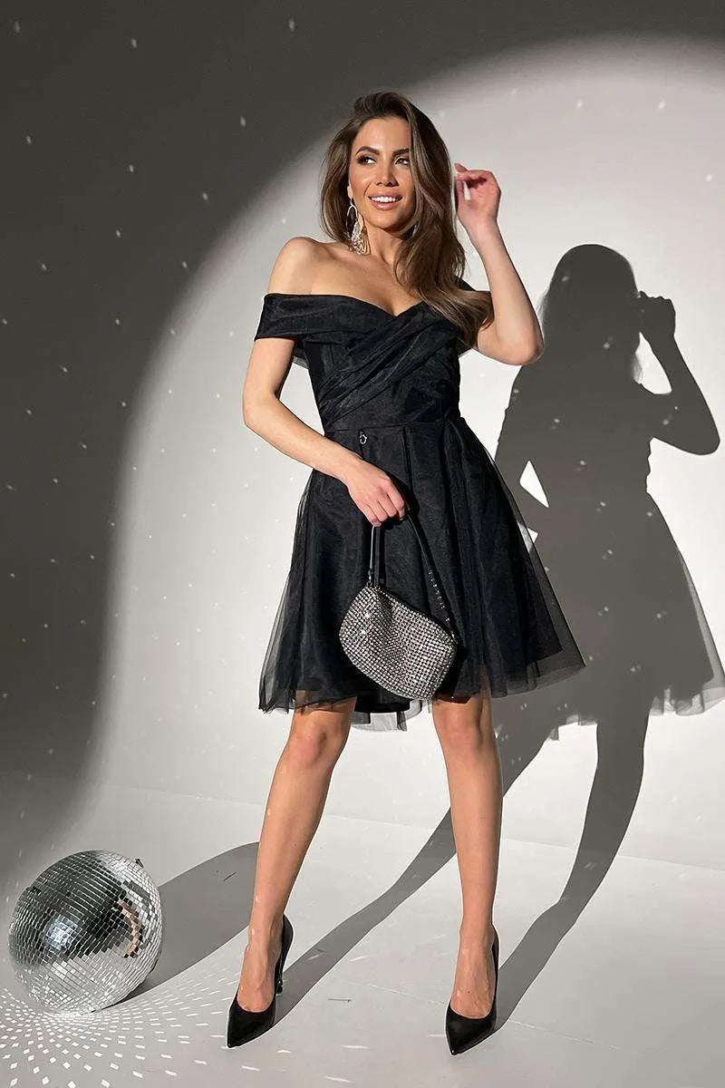 Abendkleid Off- Shoulder Schwarz Größe 40
