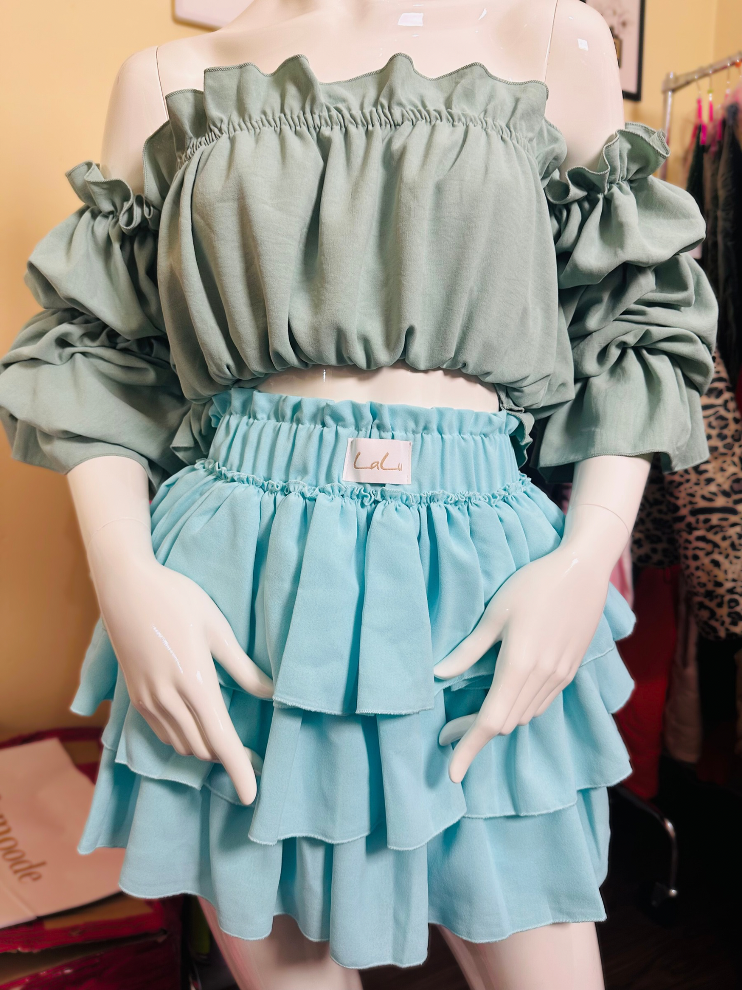Mini Rock- Shorts Hellblau Chiffon