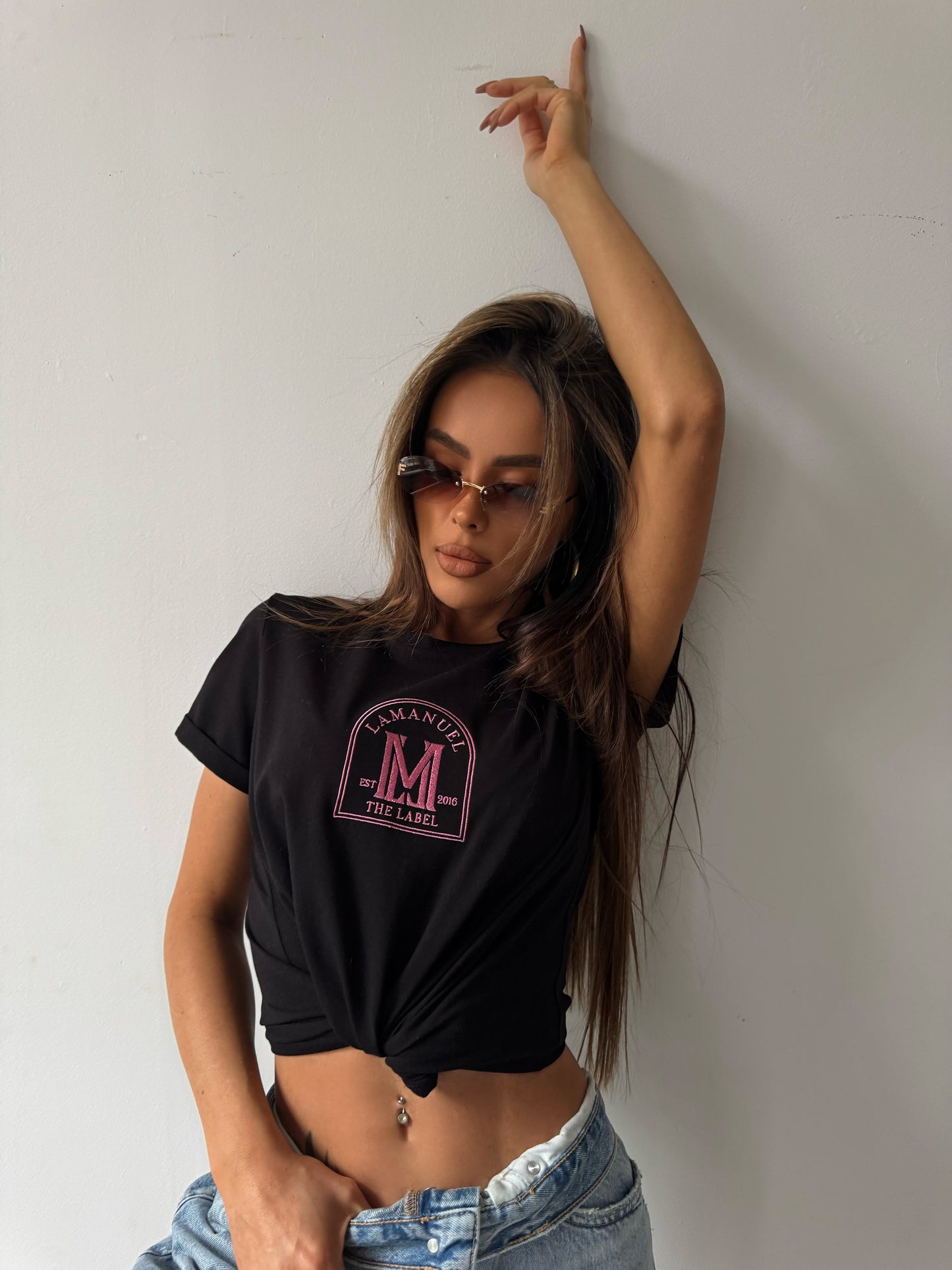 T- Shirt Aura La Manuel schwarz