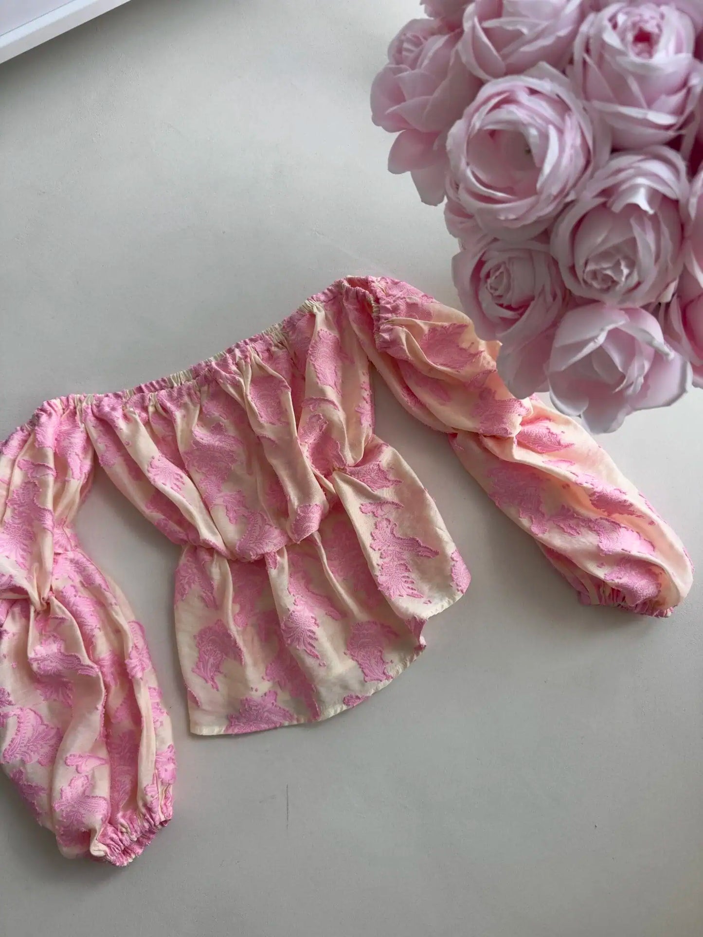 Off- Schoulder Damenbluse Ornament Pink