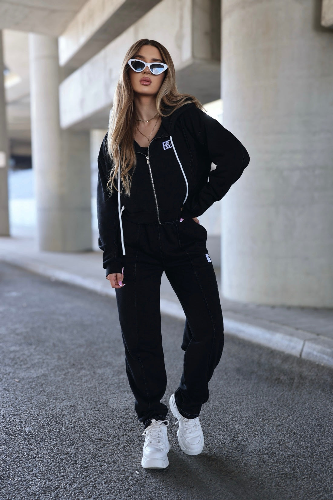 Sweatshirt BG WHITE | SCHWARZ