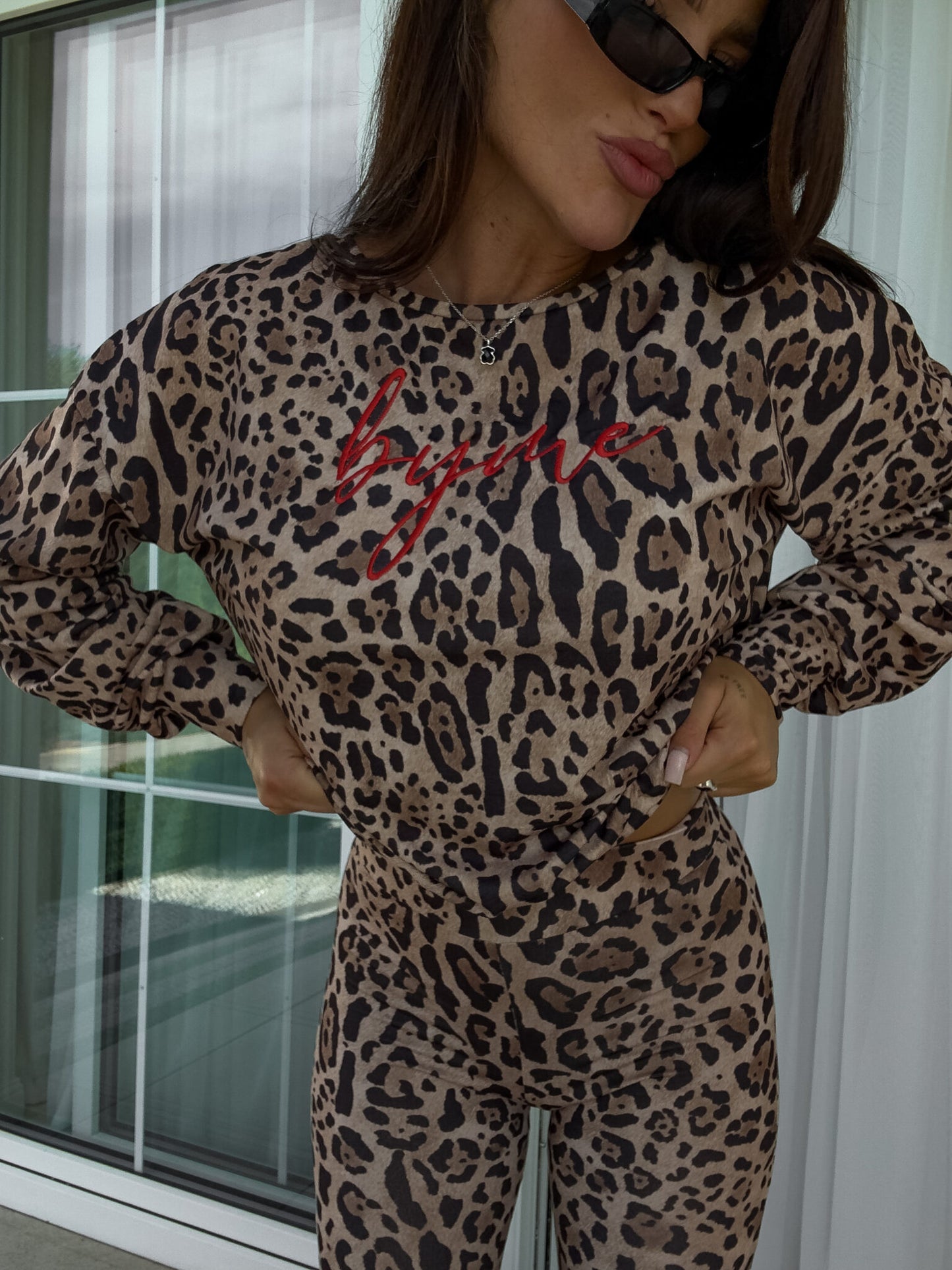 Sweatshirt LOGO Muster Panther– beige-schwarz