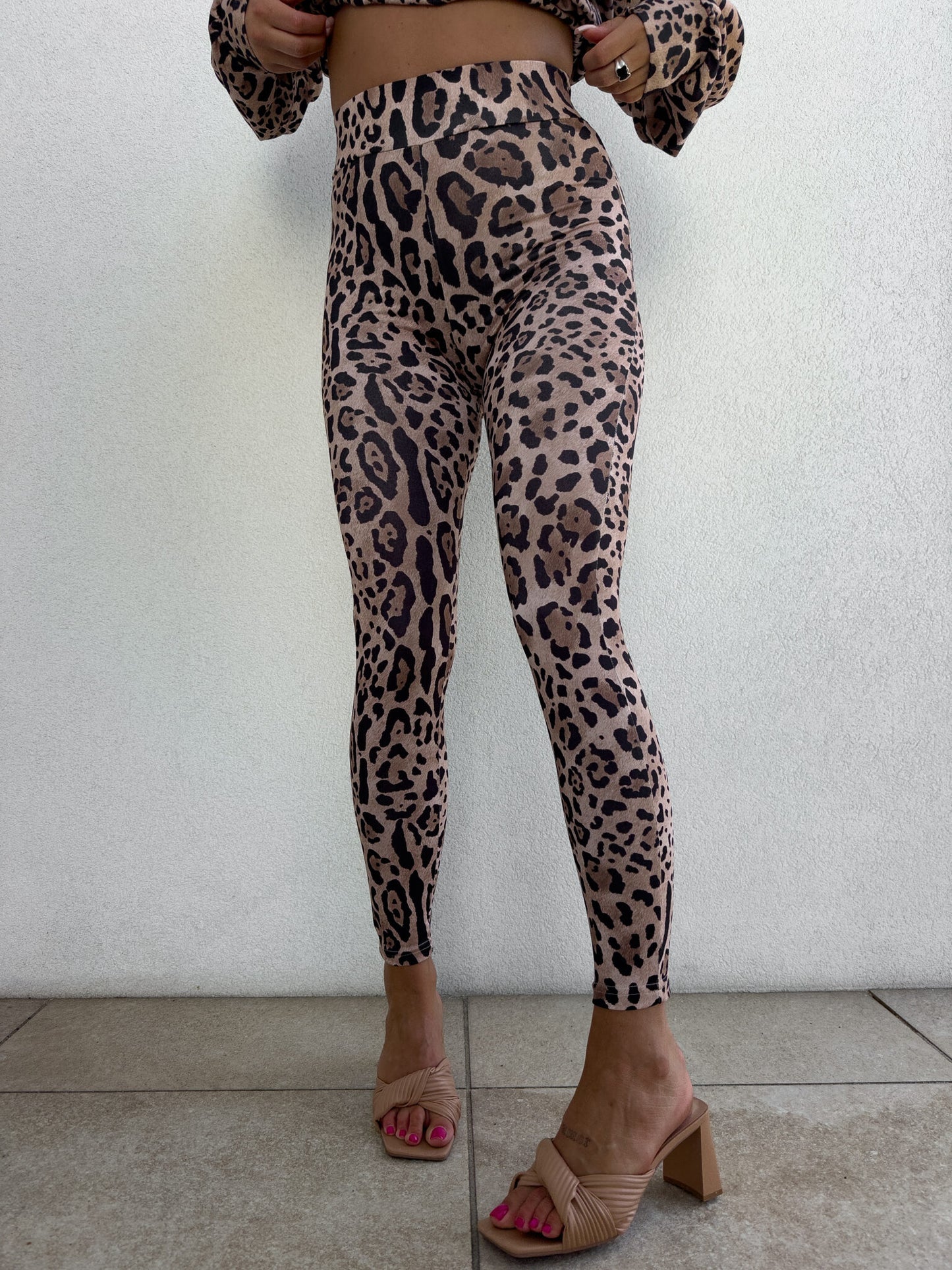 Leggings GYM Muster Panther– beige-schwarz