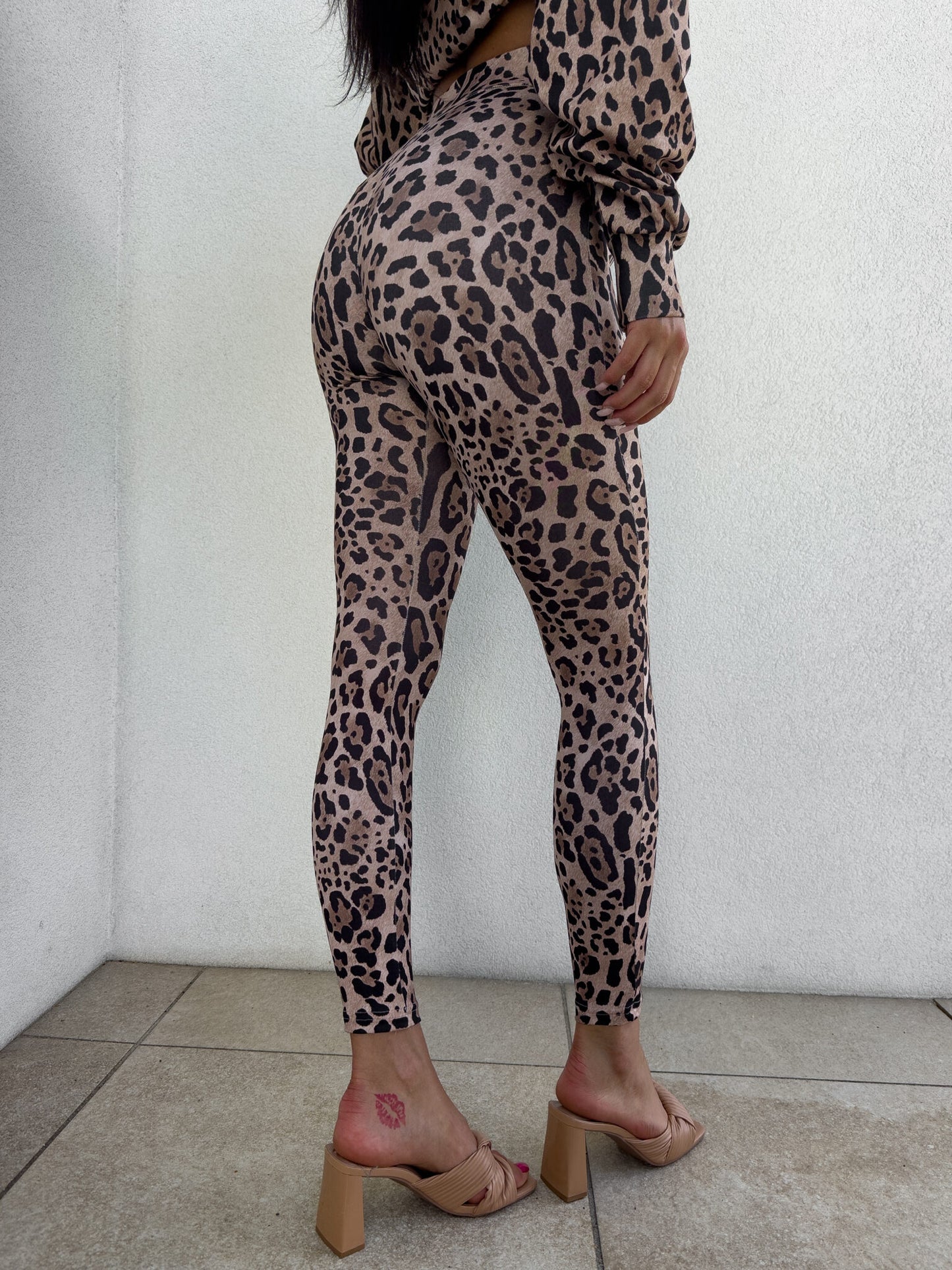 Leggings GYM Muster Panther– beige-schwarz