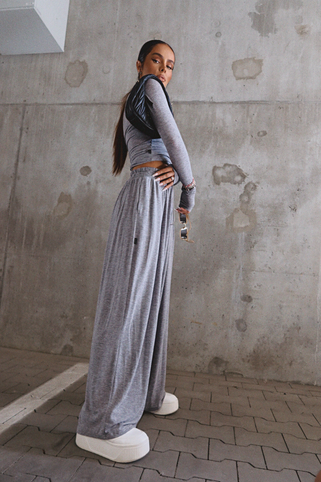 Hose SLOUCHIE grau