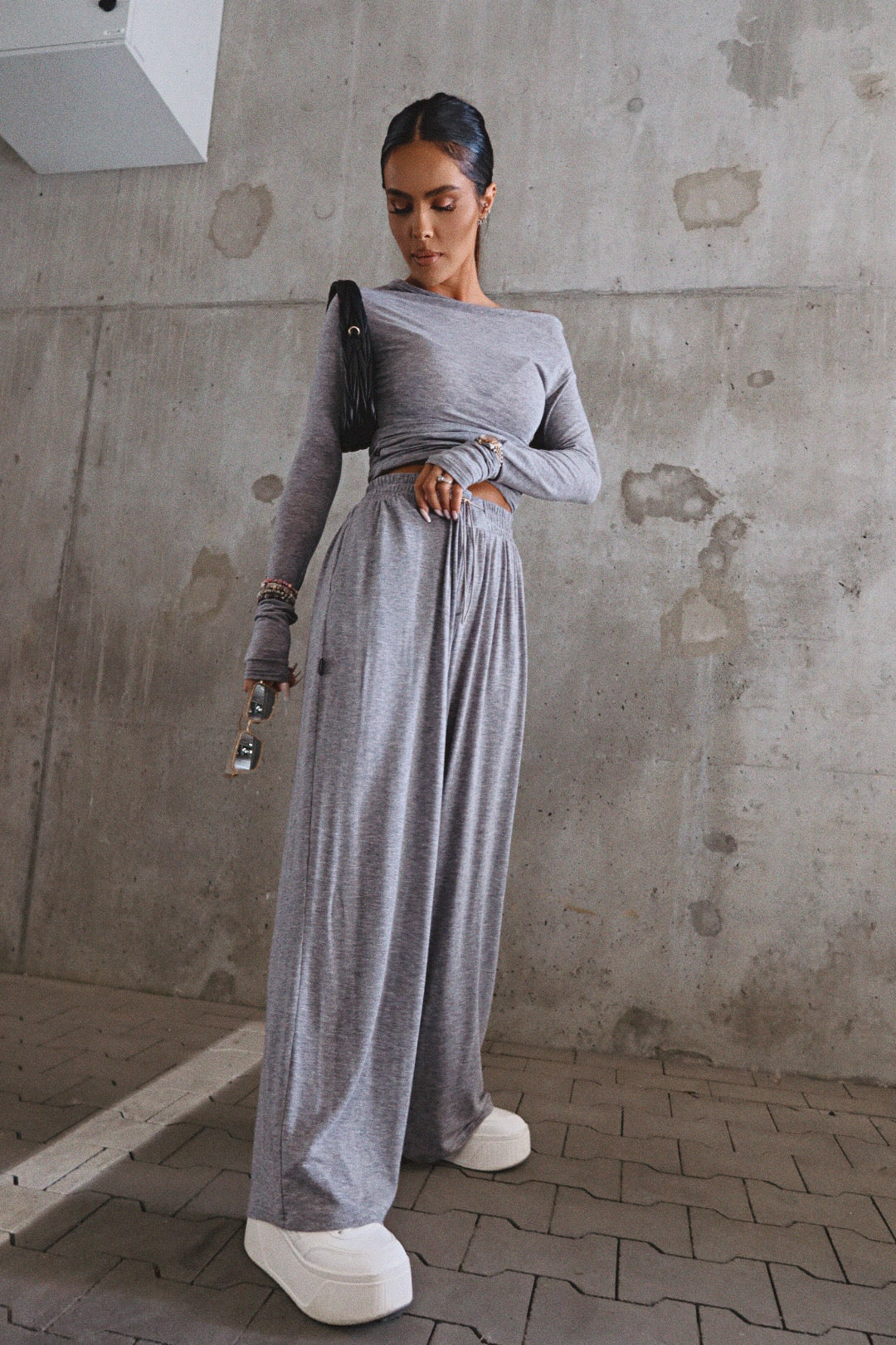Hose SLOUCHIE grau