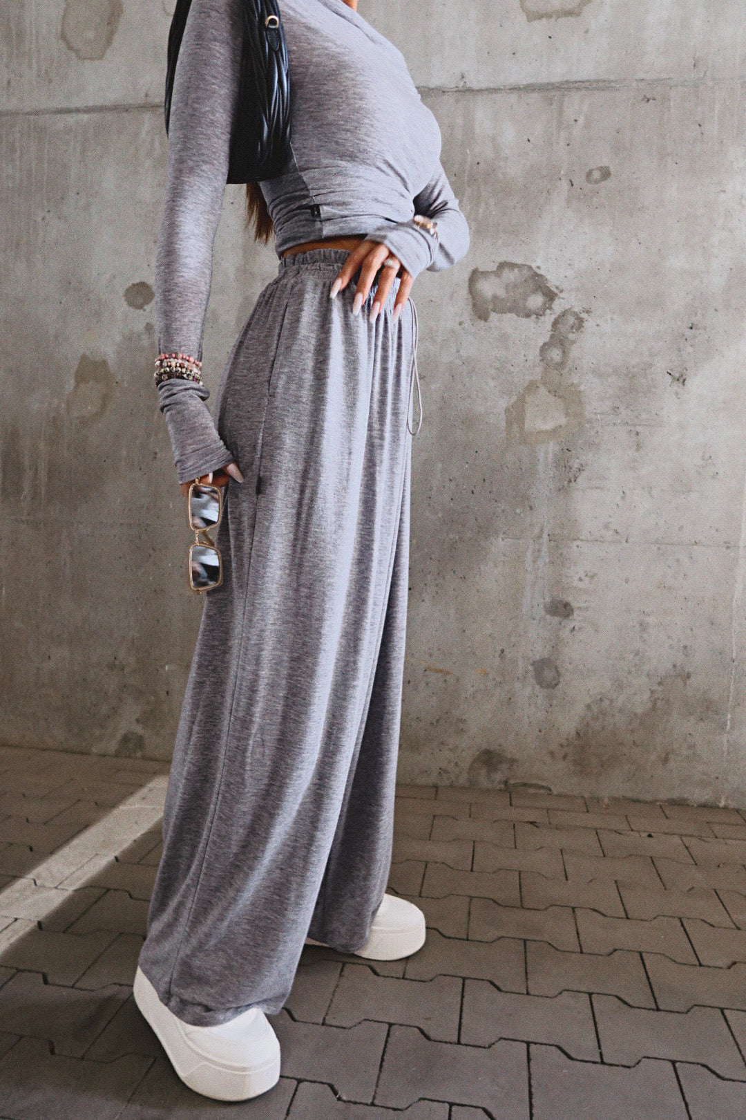 Hose SLOUCHIE grau