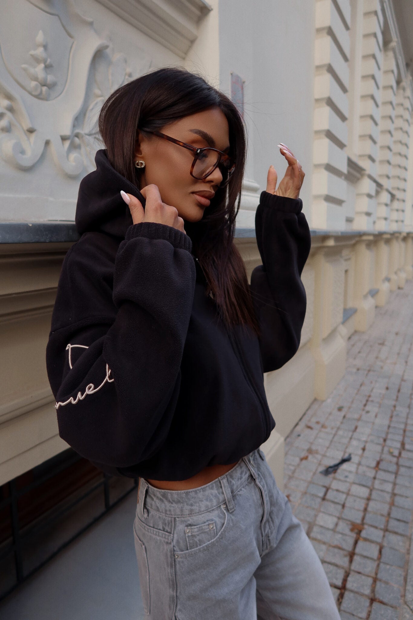 Sweatshirt SNUG schwarz