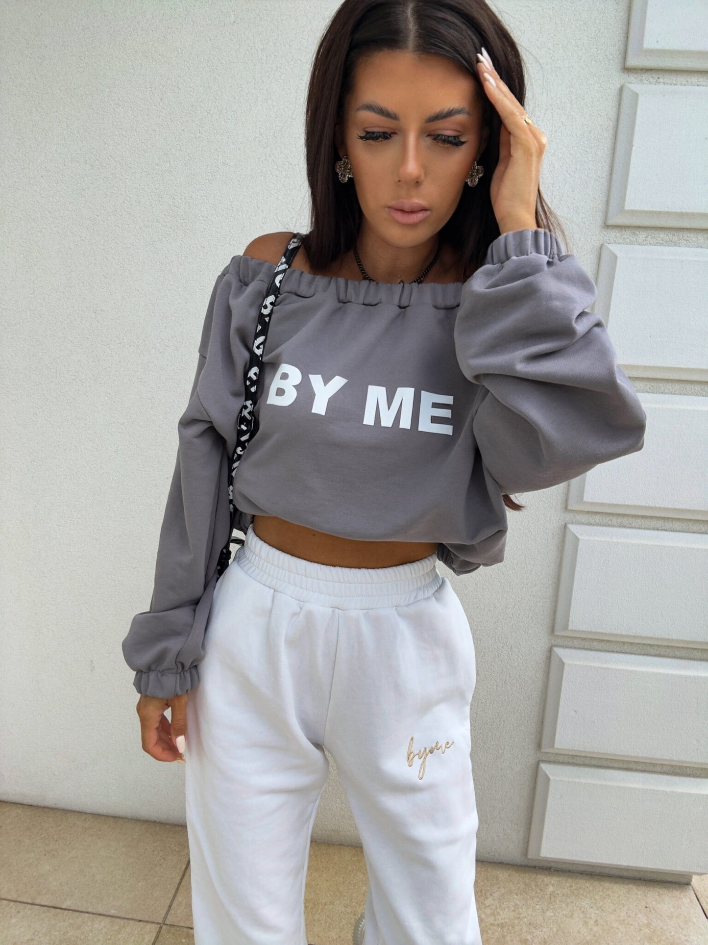 Sweatshirt UNDER – grau