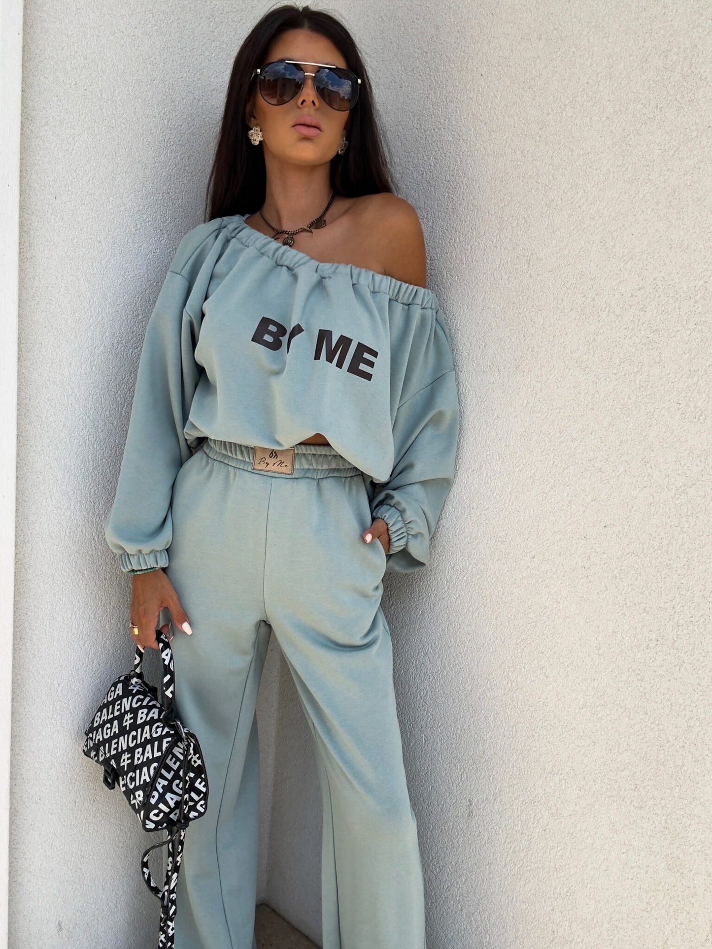 Sweatshirt UNDER – Salbei