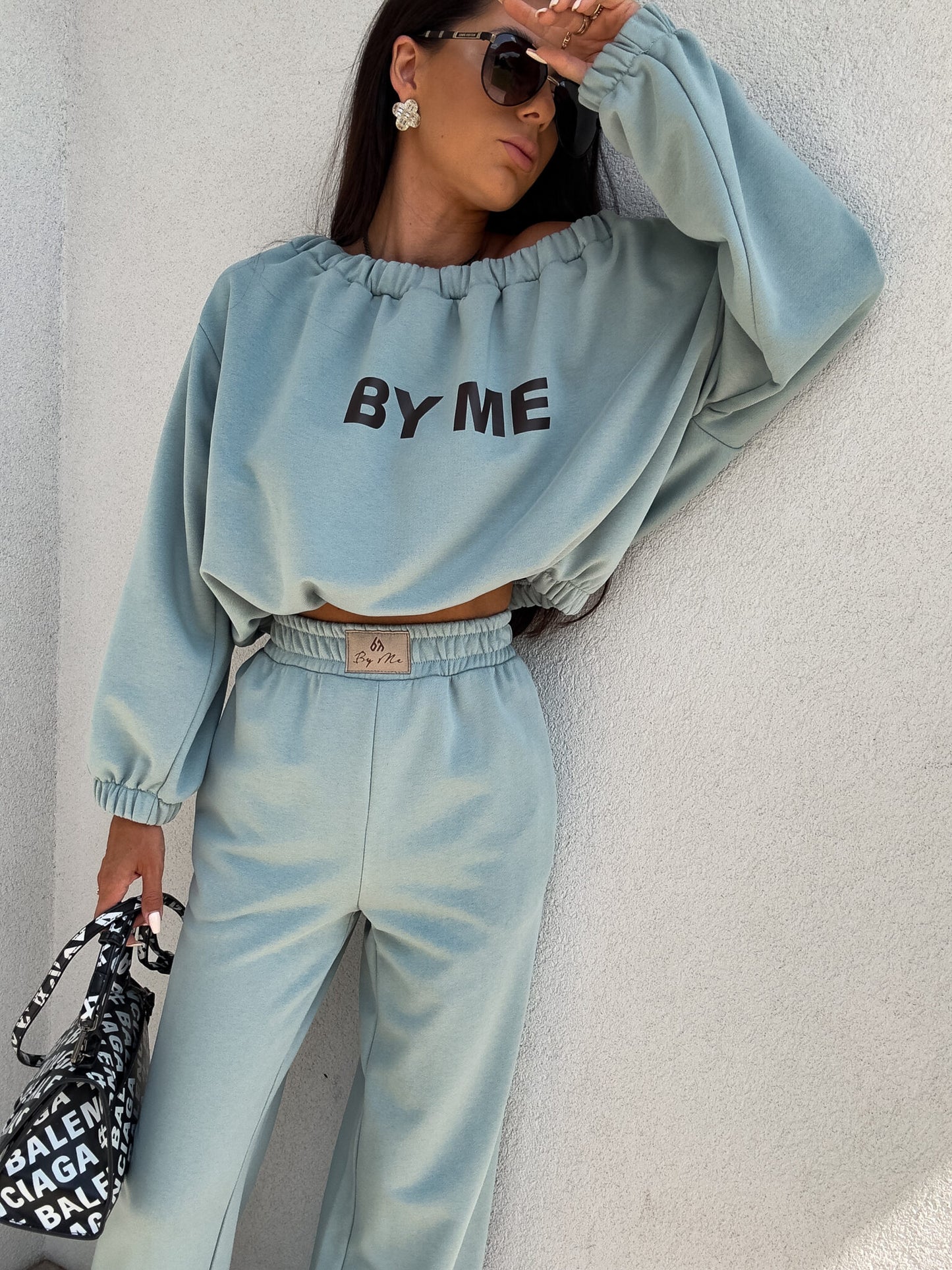 Sweatshirt UNDER – Salbei