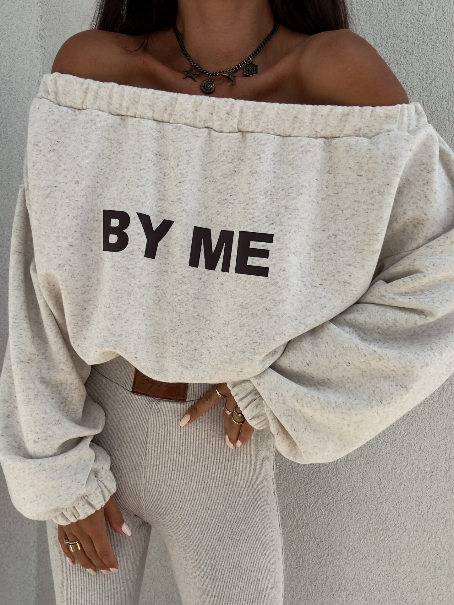Sweatshirt UNDER – konopia
