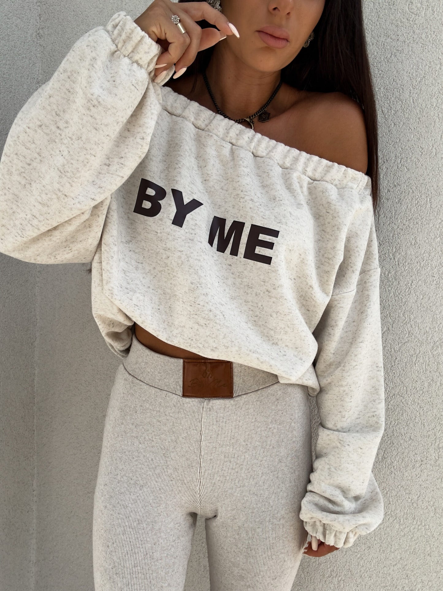 Sweatshirt UNDER – konopia