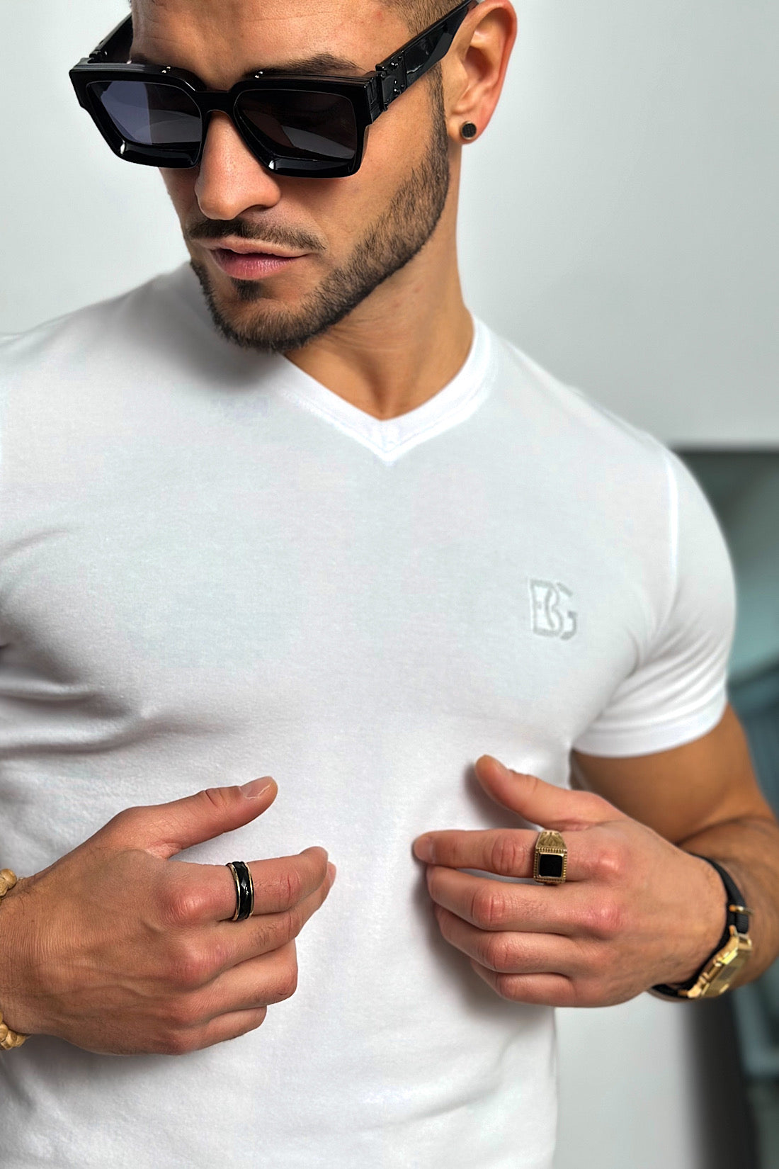 T-SHIRT HERREN BG V-NECK | WEIẞ