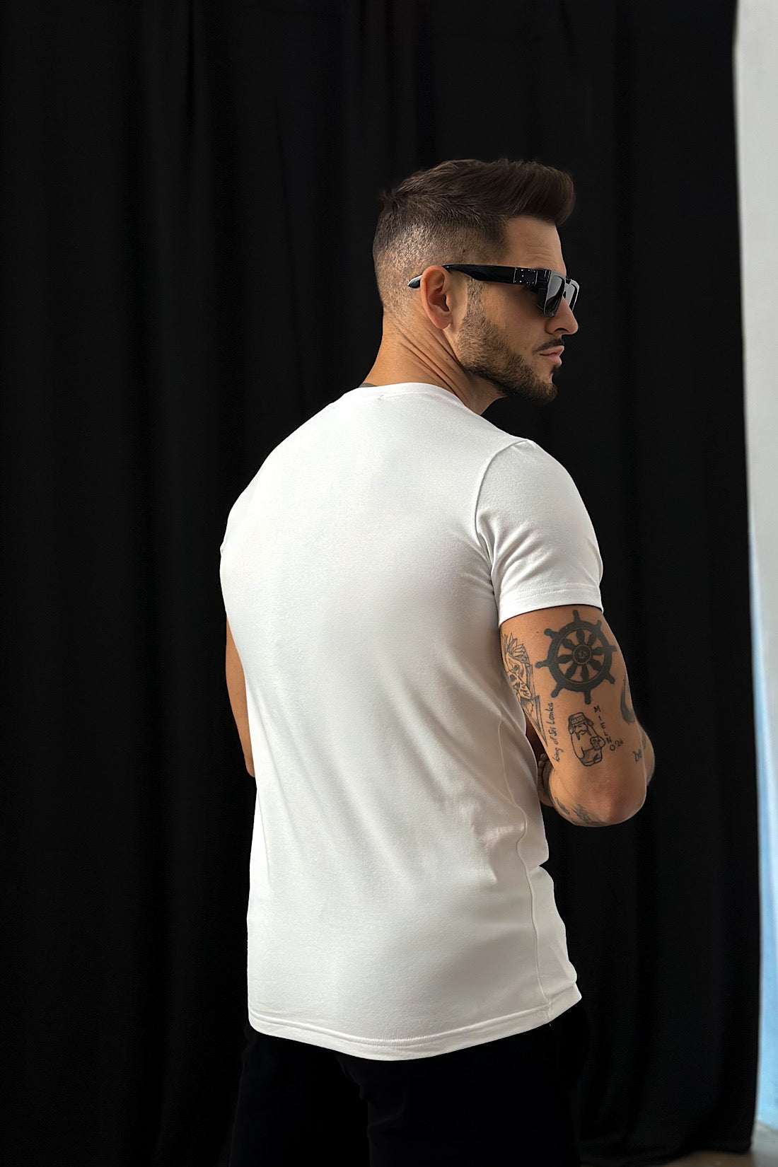 T-SHIRT HERREN BG SIGNATURE | WEIß-SCHWARZ