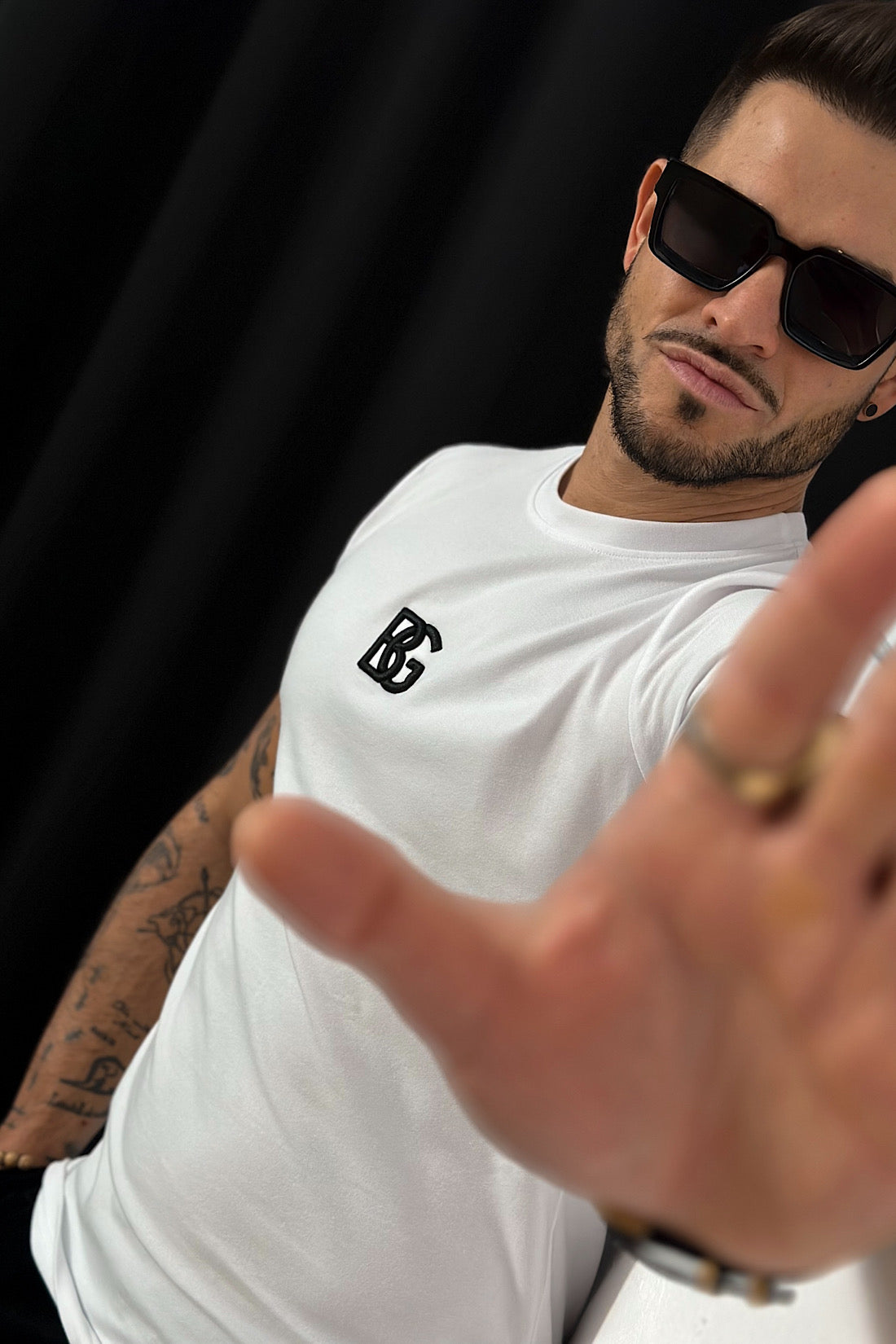 T-SHIRT HERREN BG SIGNATURE | WEIß-SCHWARZ