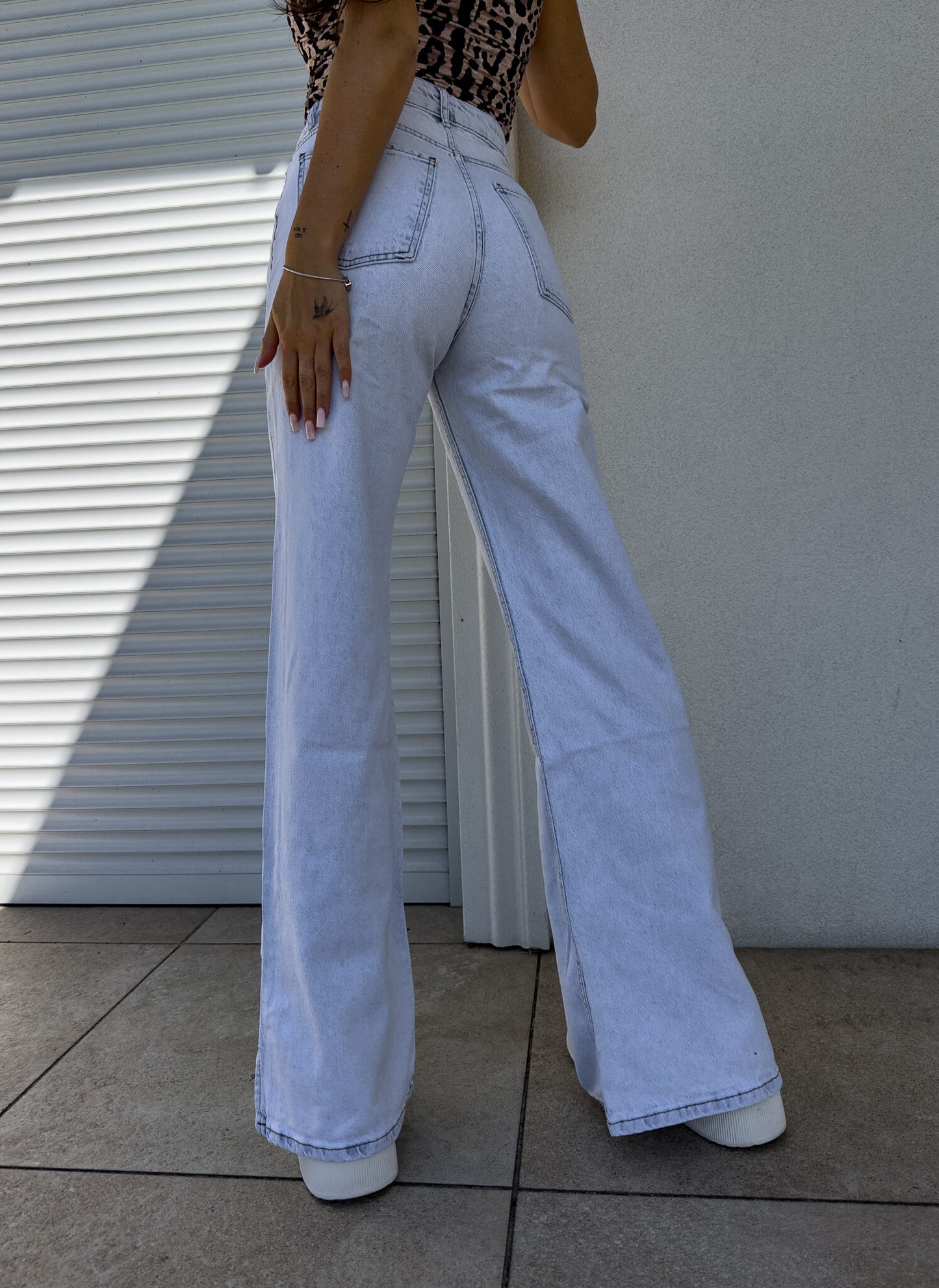 Jeans MOM FIT FLARED – light jeans