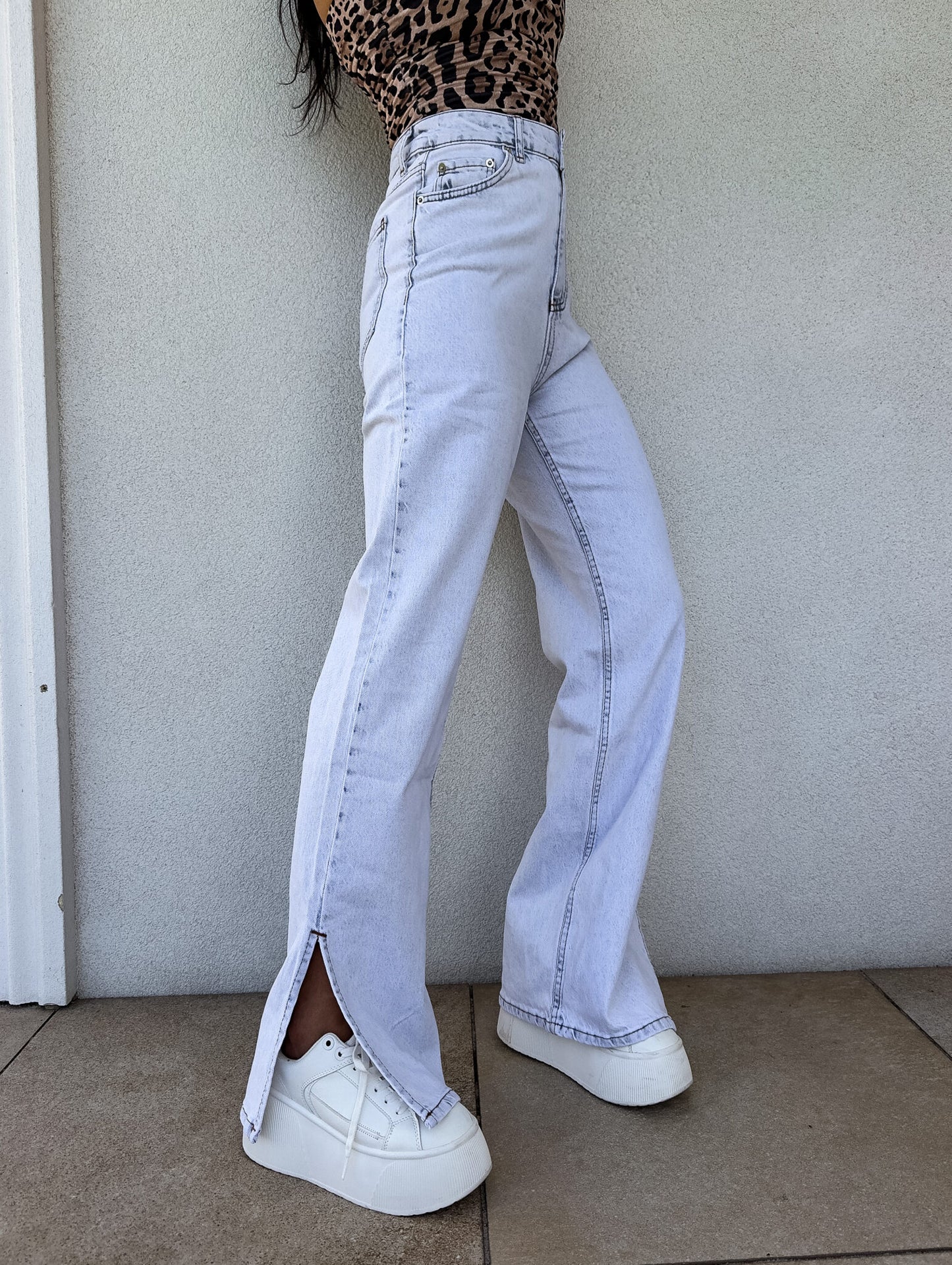 Jeans MOM FIT FLARED – light jeans