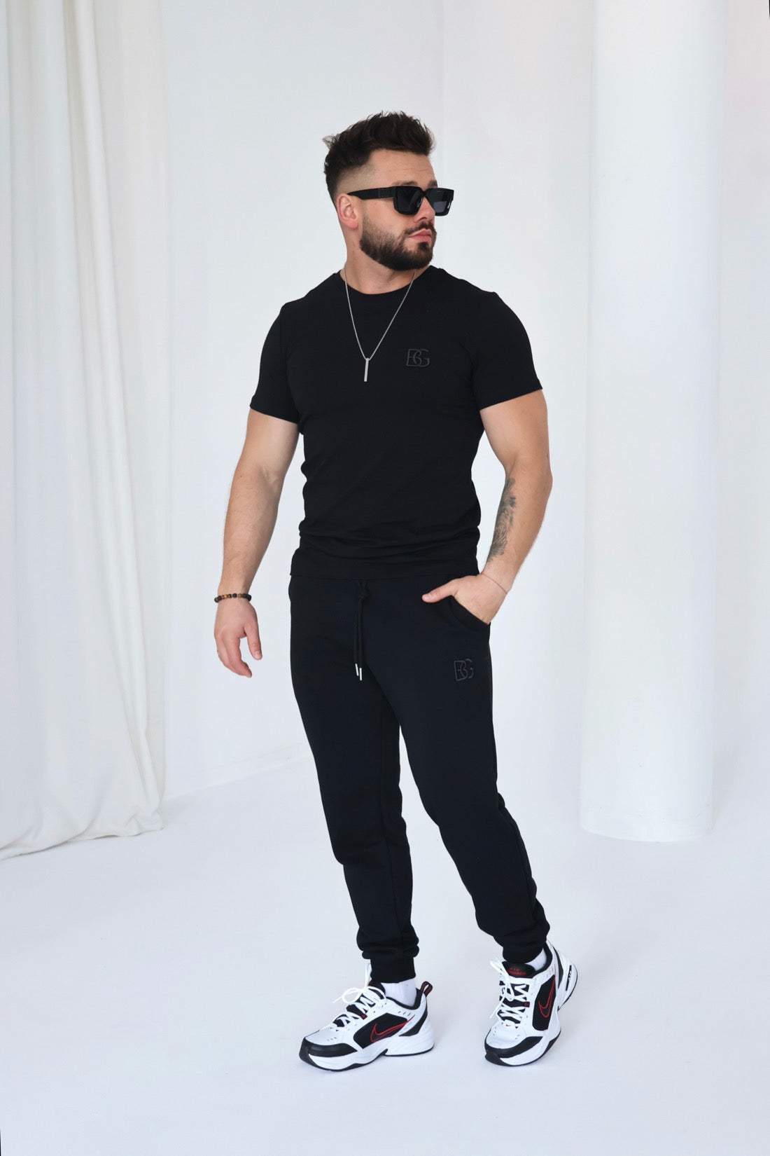 T-SHIRT HERREN BG BOND | SCHWARZ