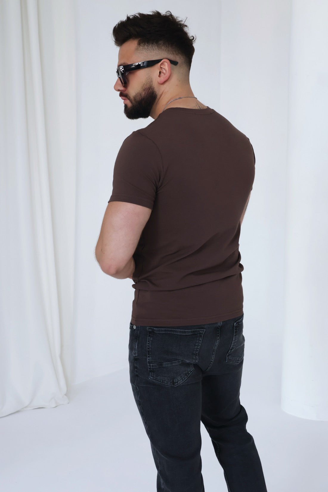 T-SHIRT HERREN BG BOND | SCHOKO