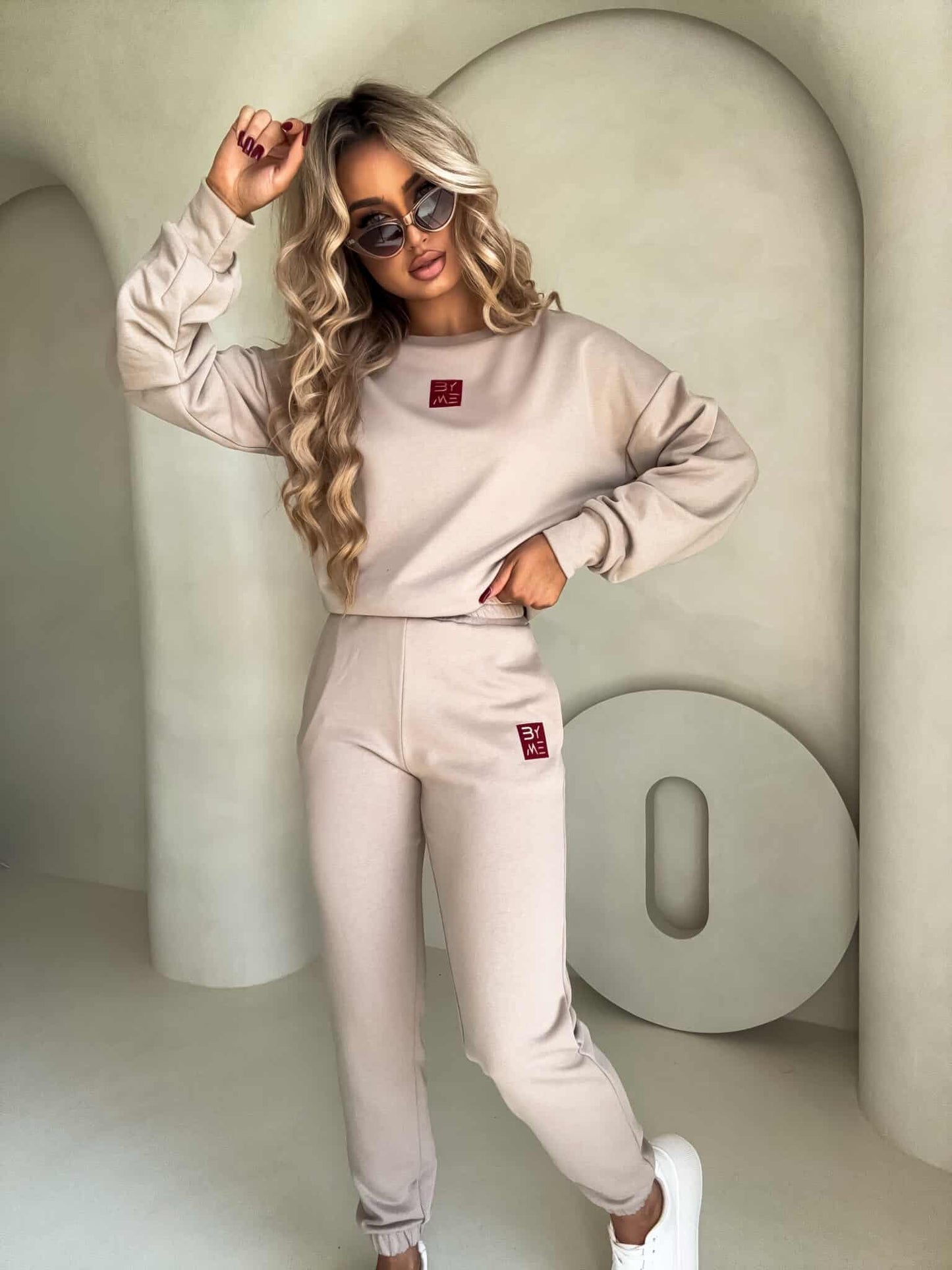Sweatshirt DEJW - beige