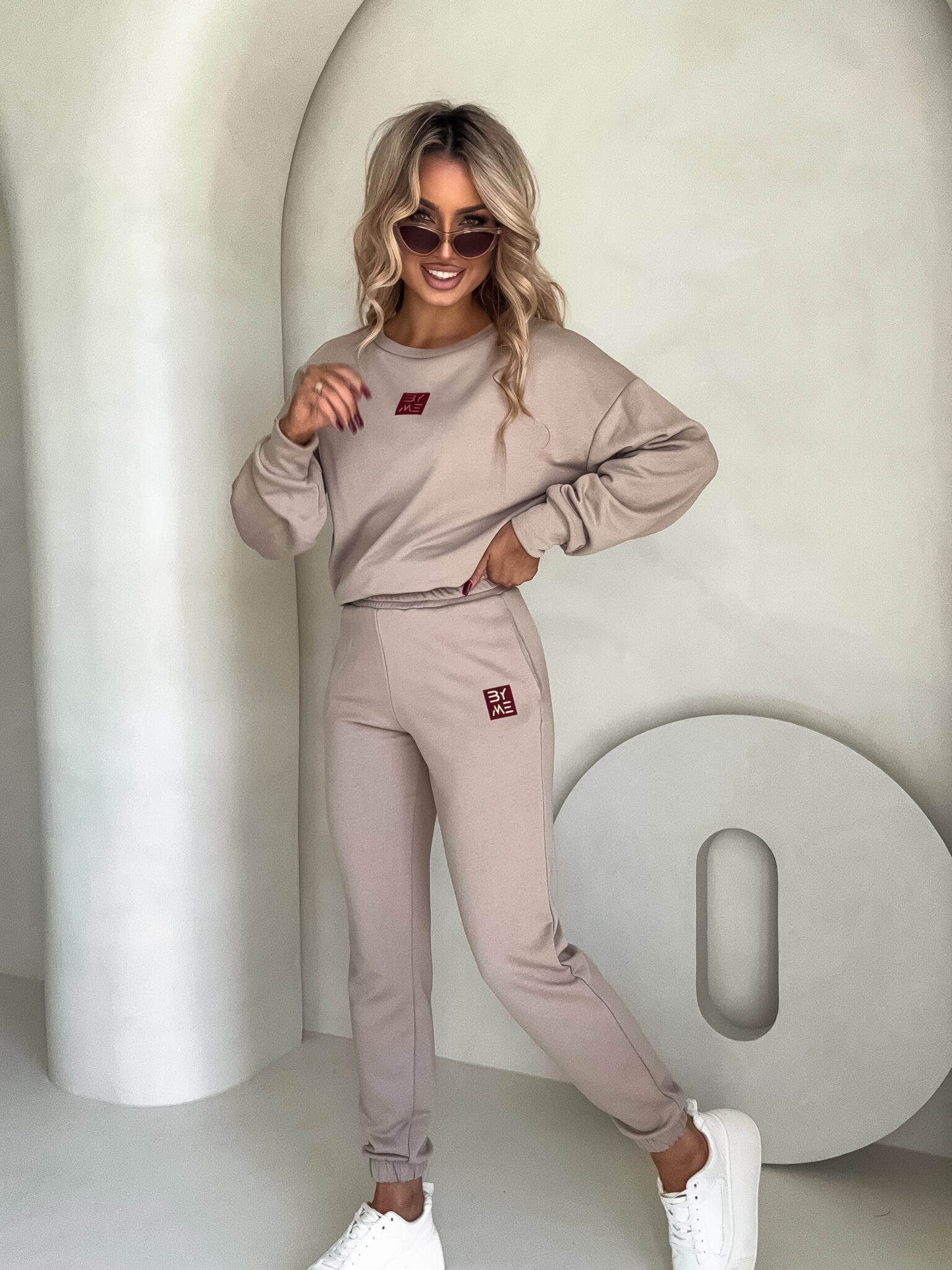 Sweatshirt DEJW - beige