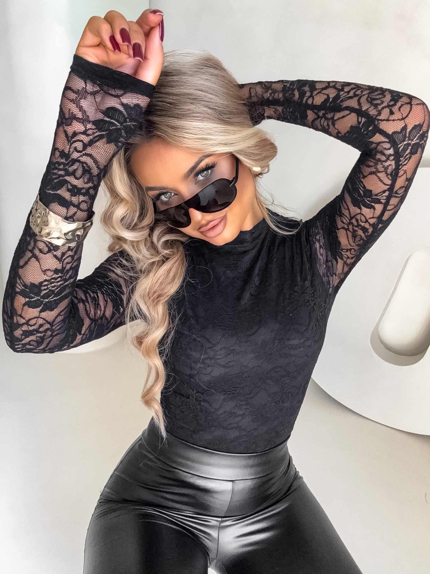 Damenbluse SKIN IV transparent Spitze - schwarz