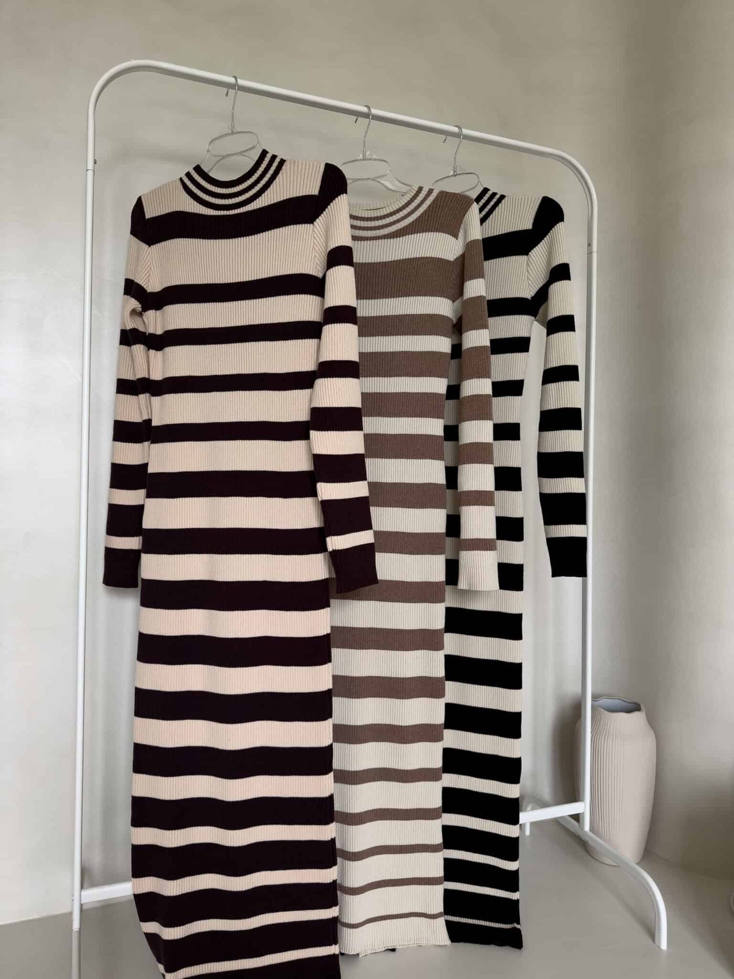 Kleid  VERSATILE - mokka-beige