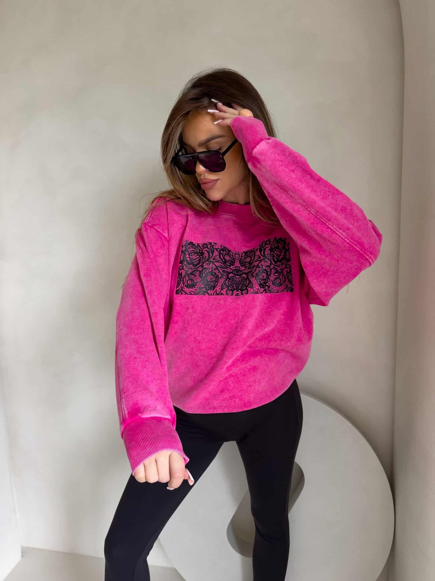 Sweatshirt KORONKA - Rosa - angewachsenes Stil