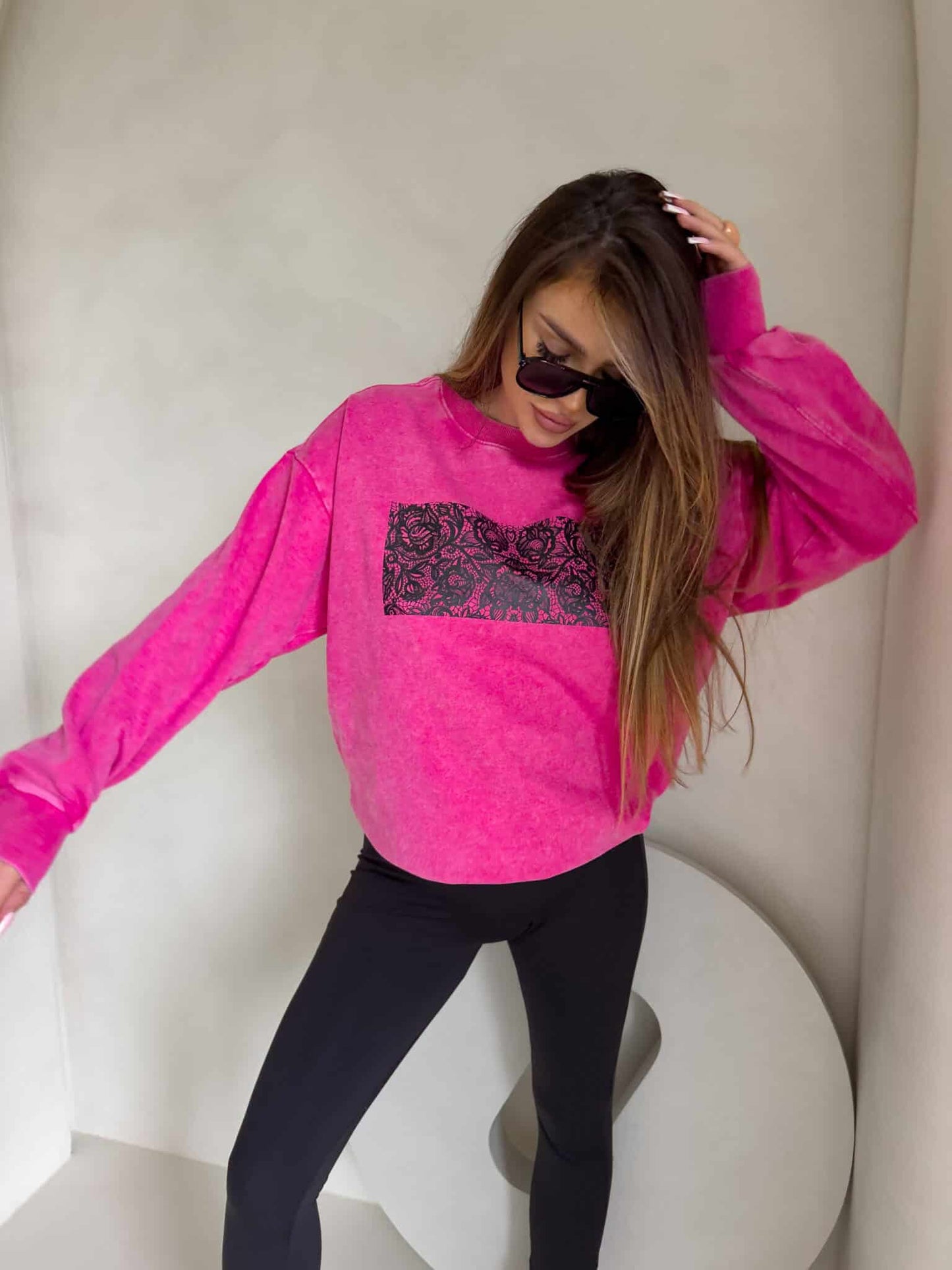 Sweatshirt KORONKA - Rosa - angewachsenes Stil