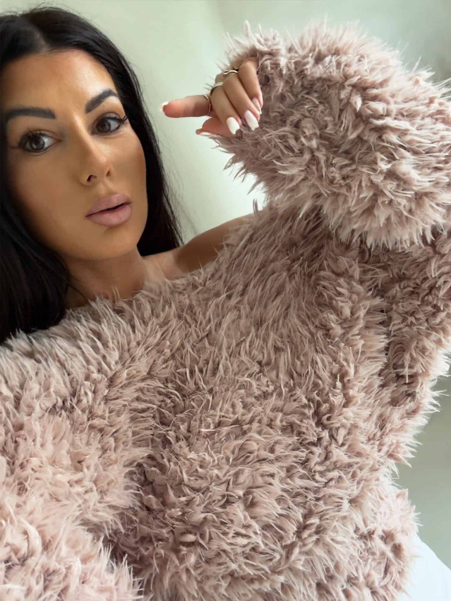 Jacke KAIRA SHAGGY – hellbeige