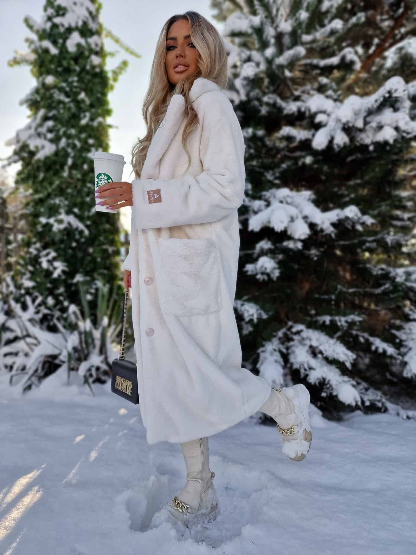 Mantel NOELLE – Ecru Verfügbar ab 03.11.2025r. !