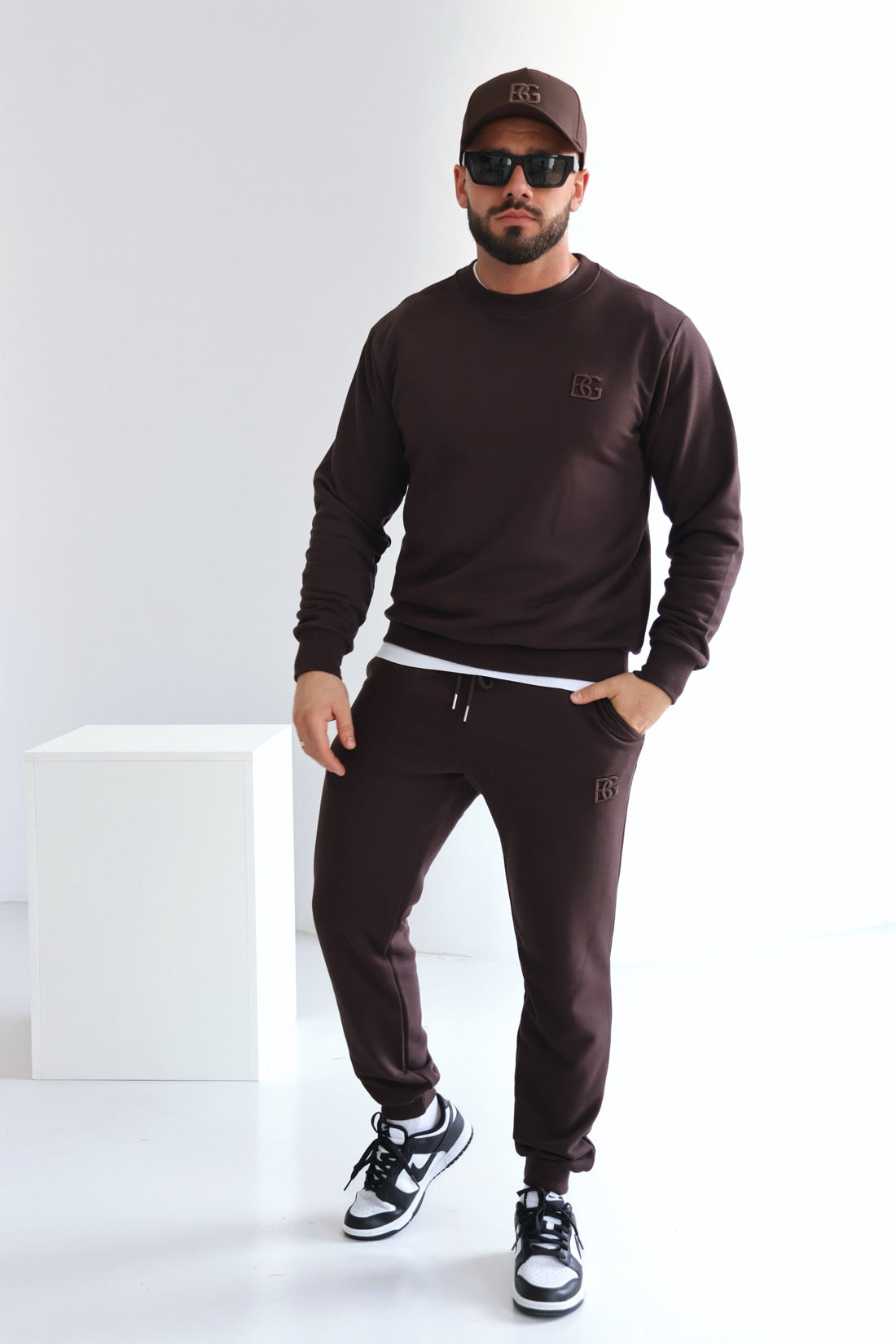 SWEATSHIRT HERREN BG BASIC | DUNKELBRAUN