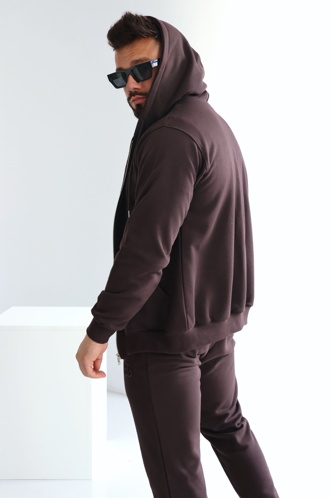 SWEATSHIRT HERREN BG ZIPPY | DUNKELBRAUN
