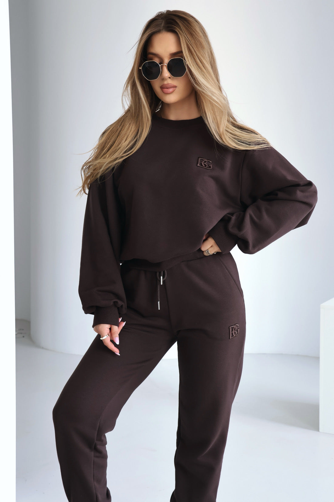 SWEATSHIRT BG BASIC | DUNKELBRAUN