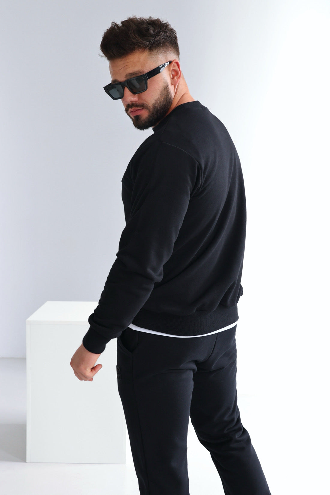SWEATSHIRT HERREN BG BASIC | SCHWARZ- SCHWARZ