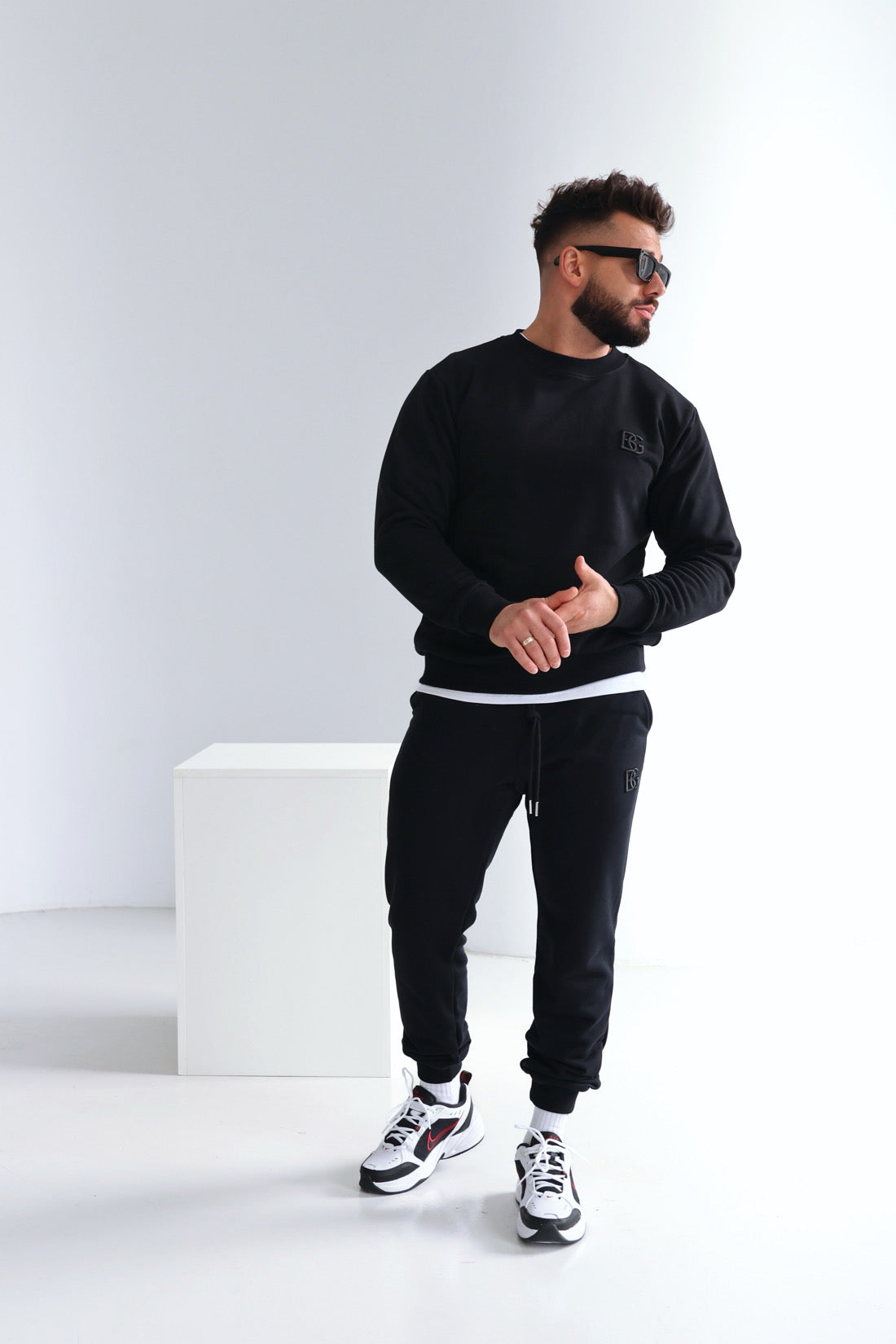 HERRENHOSE BG BRAND | SCHWARZ- SCHWARZ