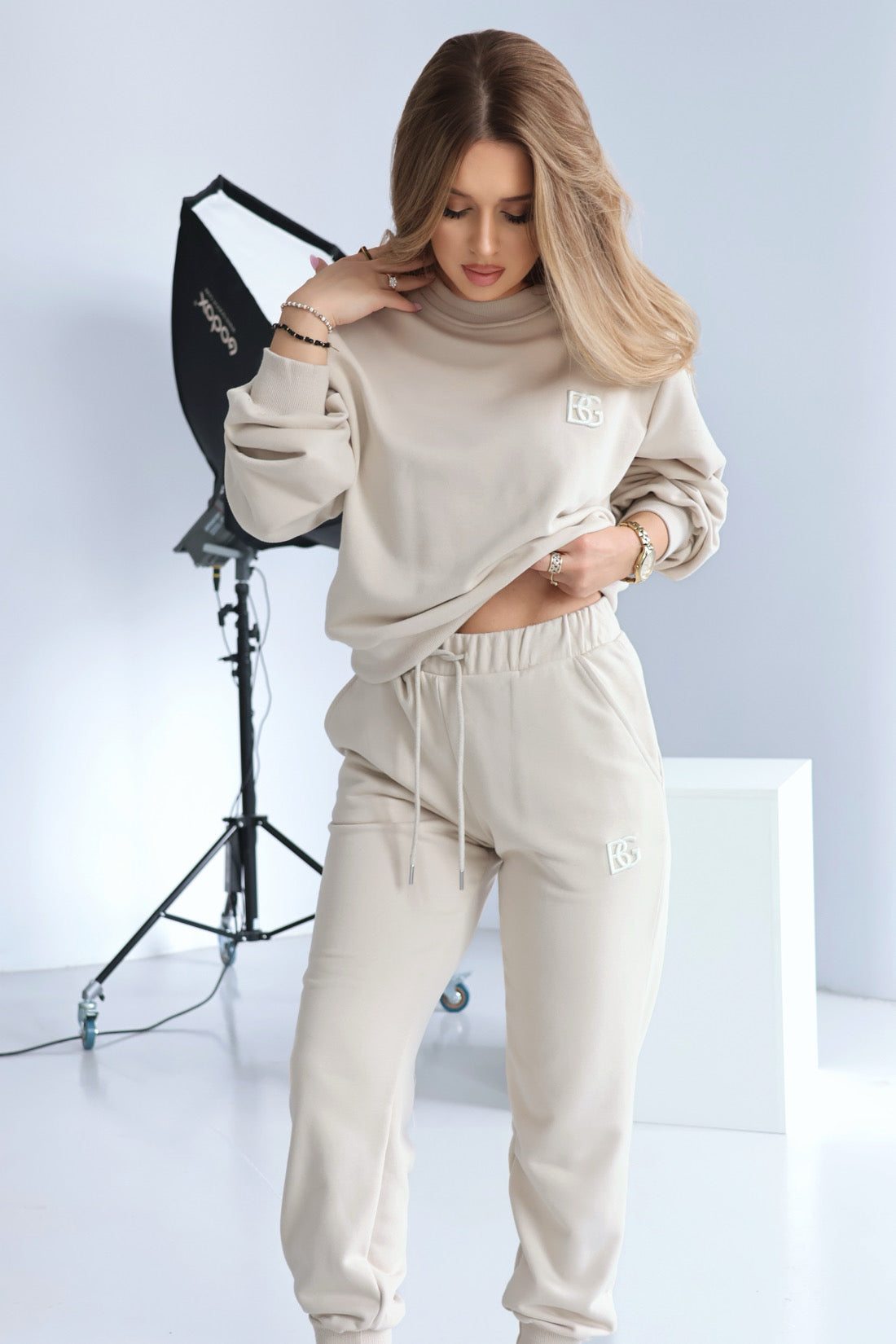 SWEATSHIRT BG BASIC | HELLBEIGE
