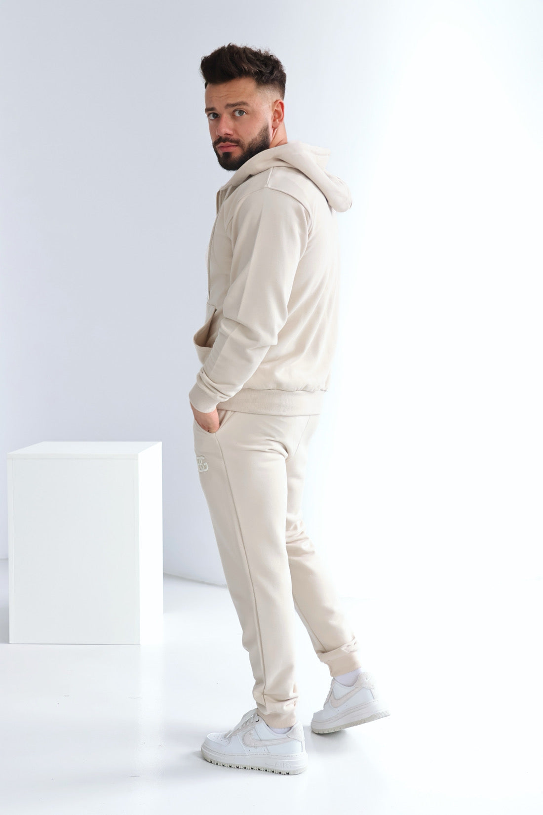 SWEATSHIRT HERREN BG ZIPPY | HELLBEIGE