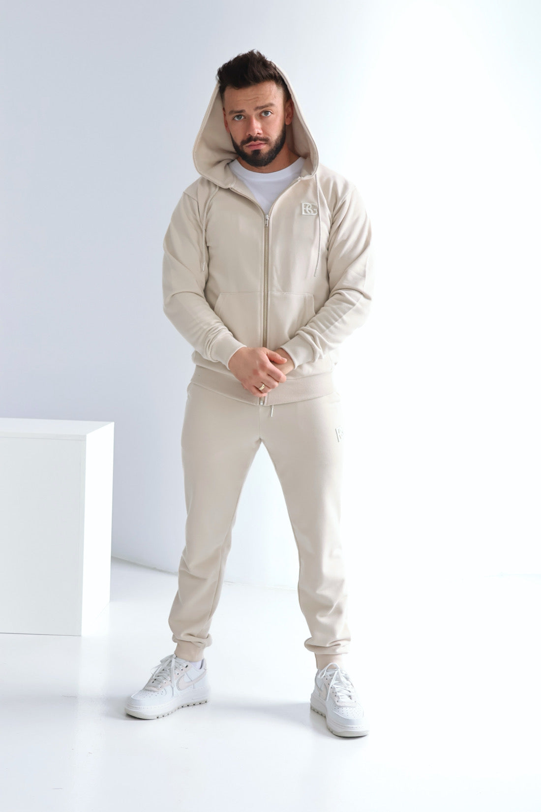 SWEATSHIRT HERREN BG ZIPPY | HELLBEIGE