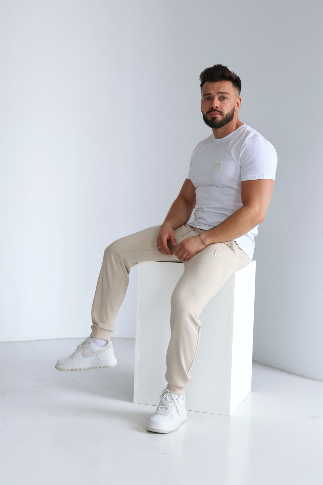 HERRENHOSE BG BRAND | HELLBEIGE