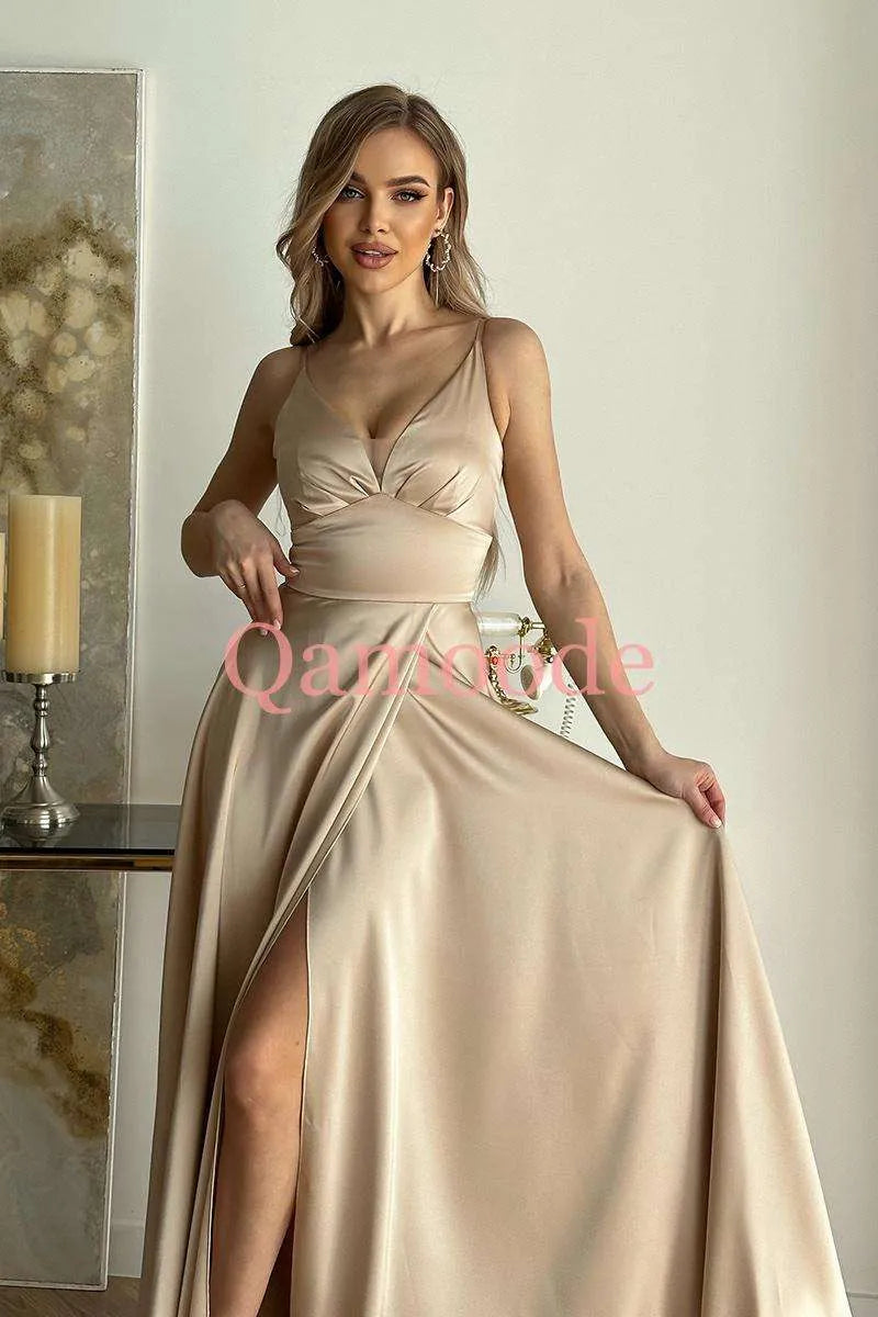 Langes Satin Kleid Cappuccino