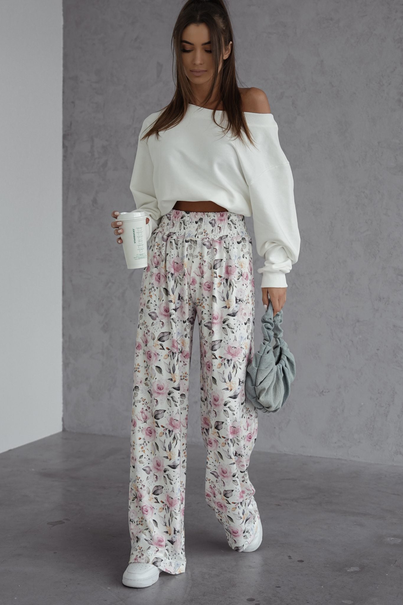 LIV Viskose Hosen weiße Blumen