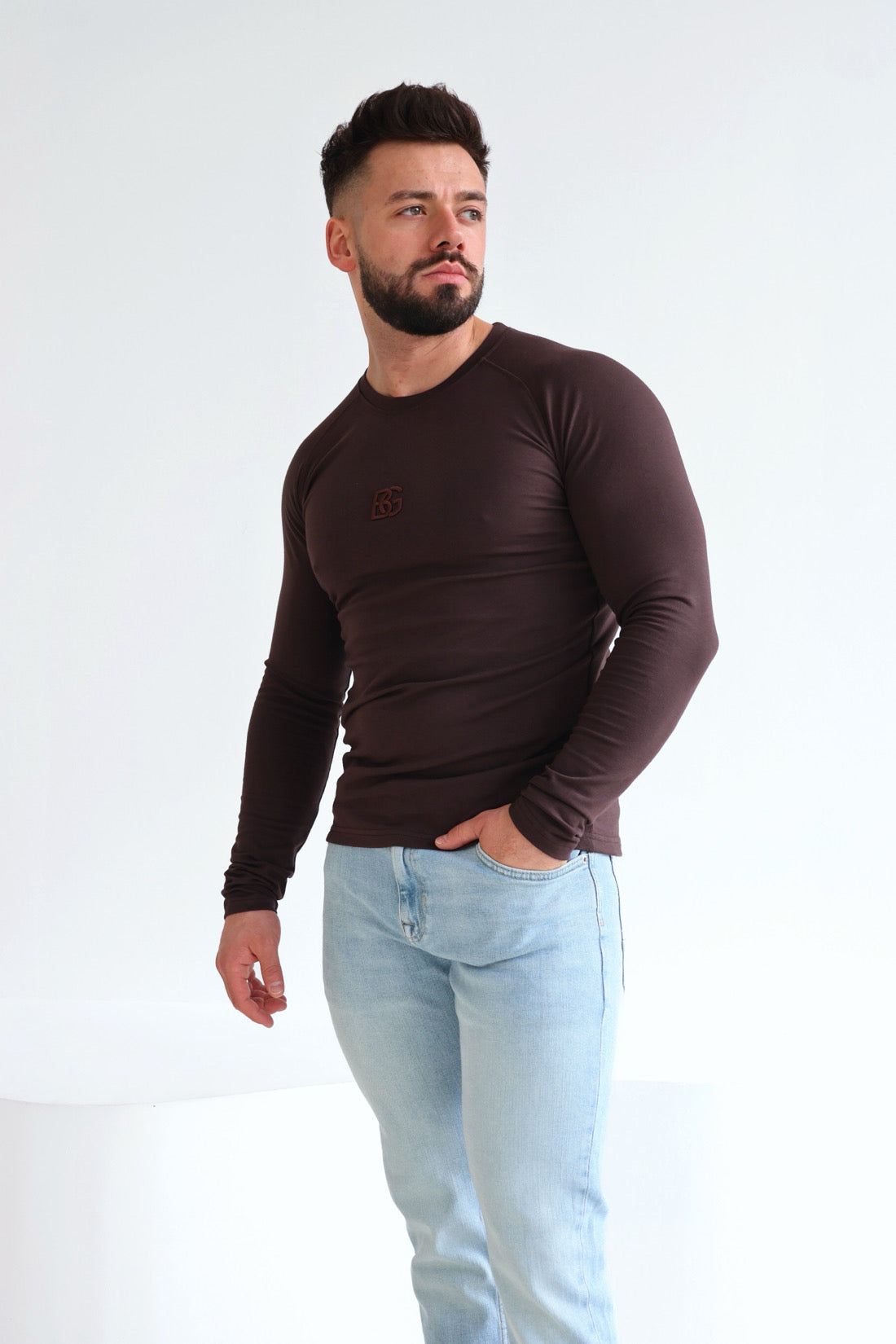 T-SHIRT LONGSLEEVE HERREN BG TRUST | SCHOKOBRAUN