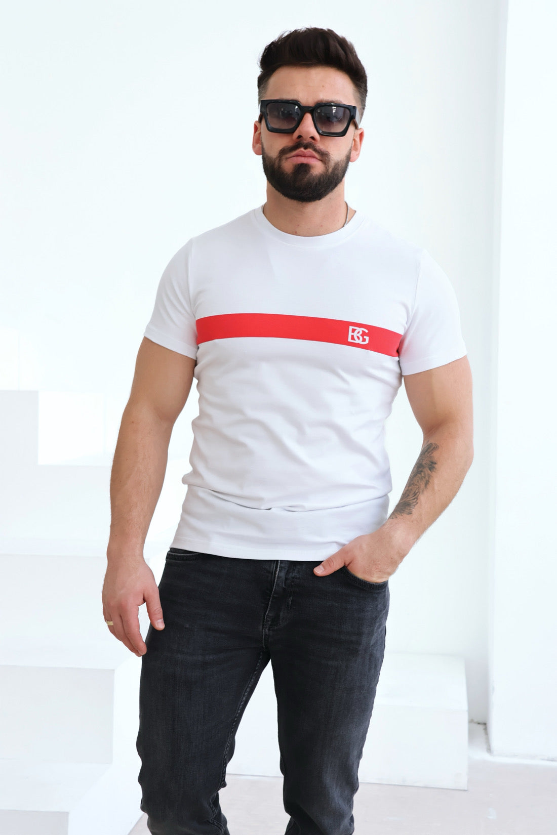 T-SHIRT HERREN BG RED | WEIẞ