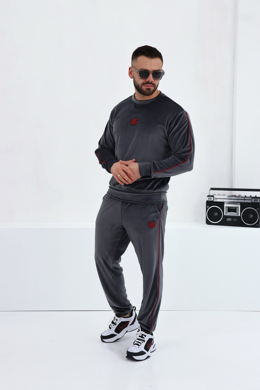 ZWEITEILER BG AERO | GRAU