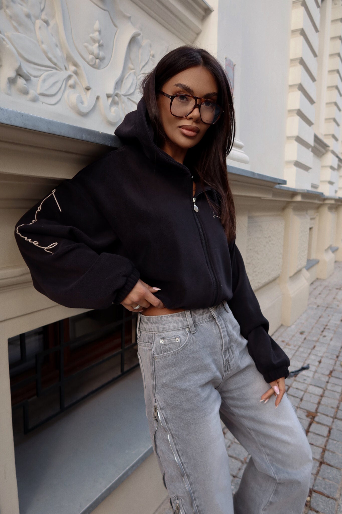 Sweatshirt SNUG schwarz