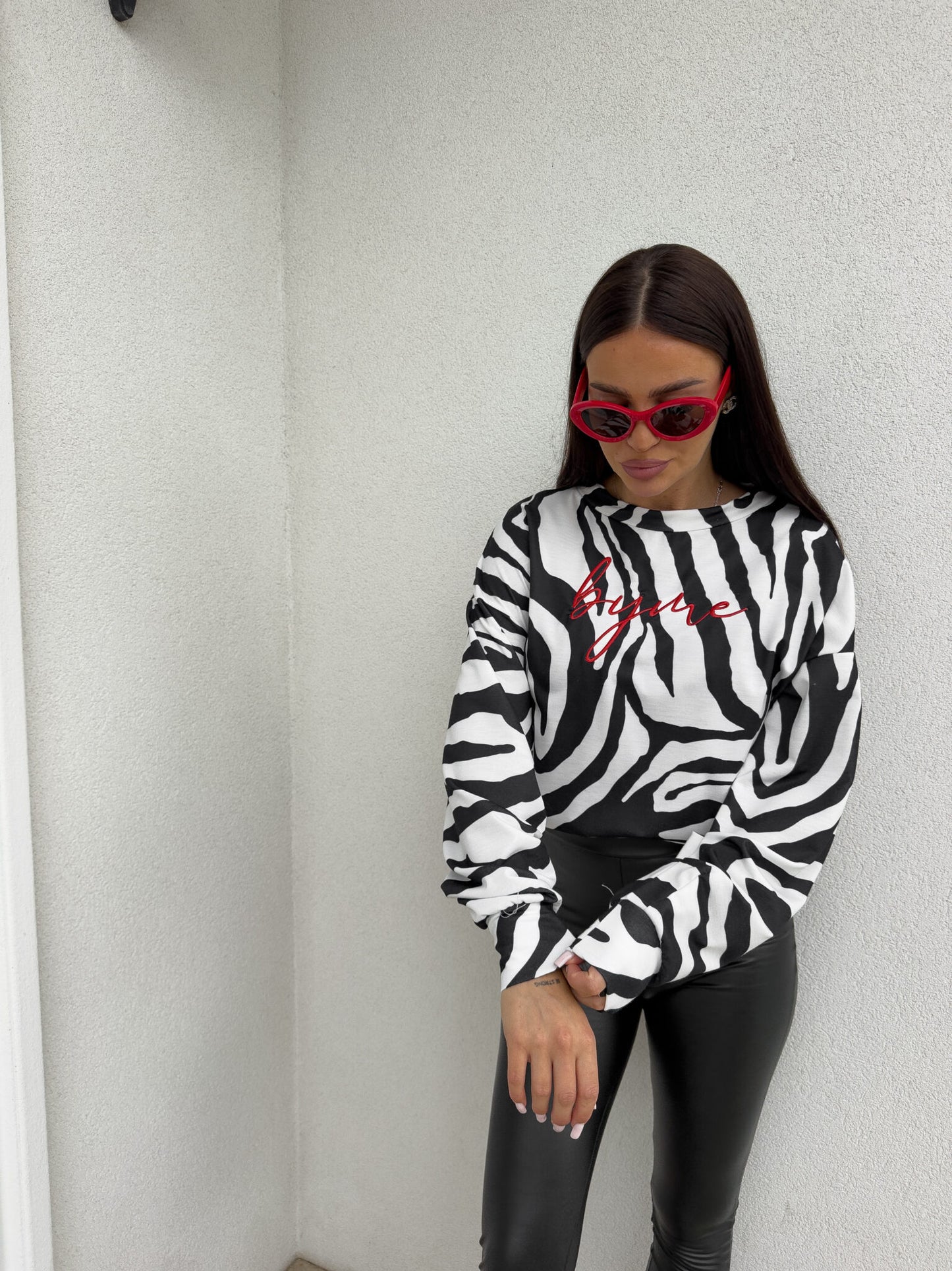 Sweatshirt LOGO Zebra – weiß-schwarz